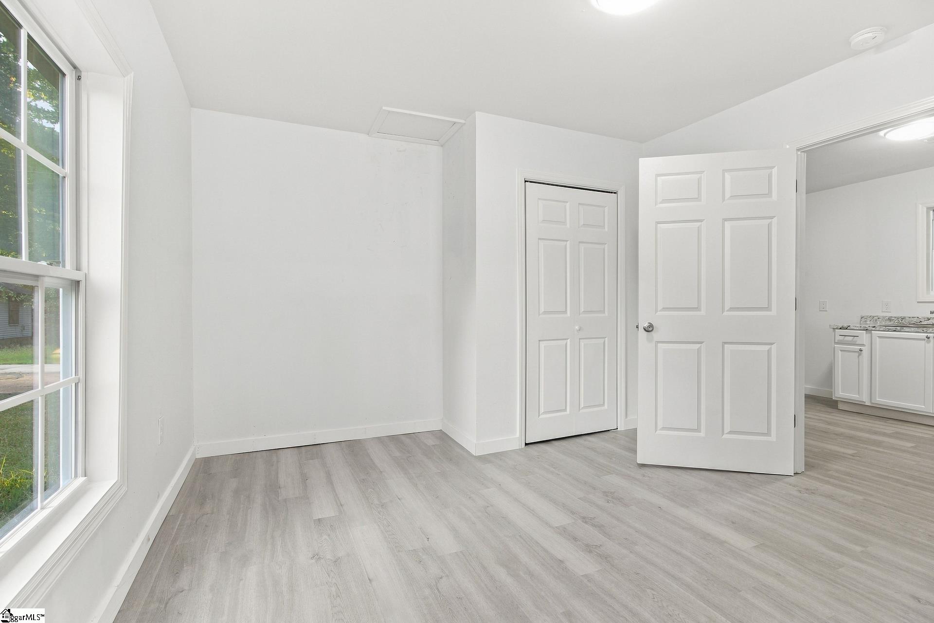 229 Cater Street Property Photo 4