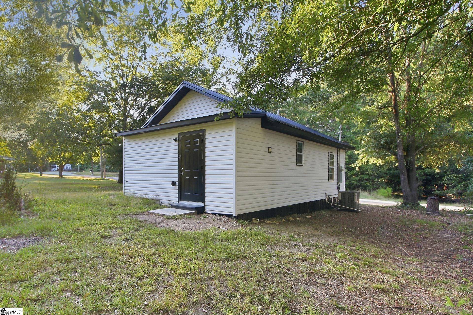 229 Cater Street Property Photo 5