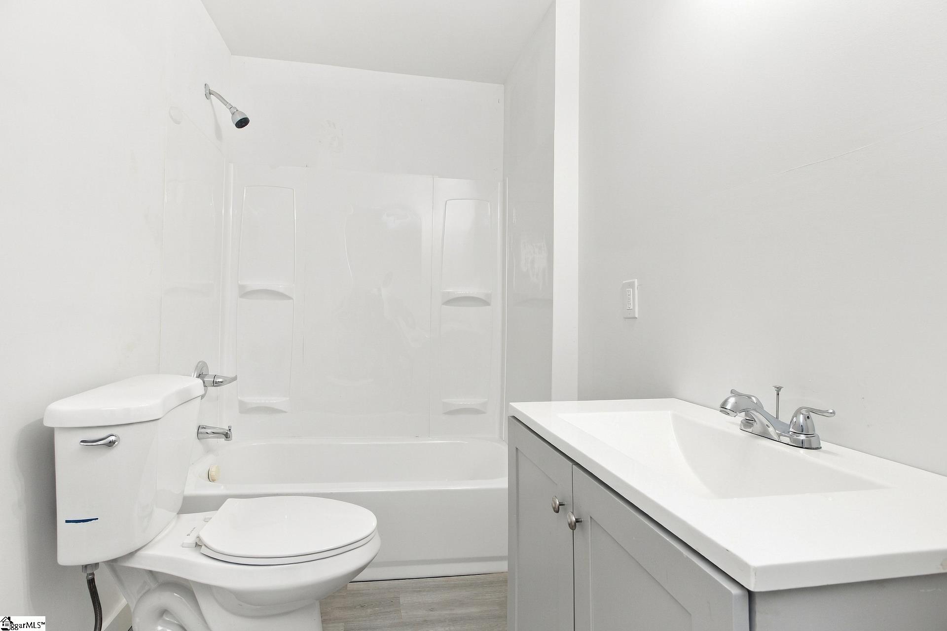 229 Cater Street Property Photo 7
