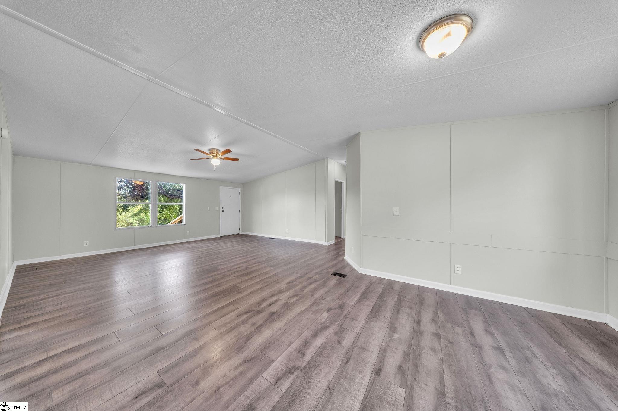 8 Riverbreeze Road Property Photo 8