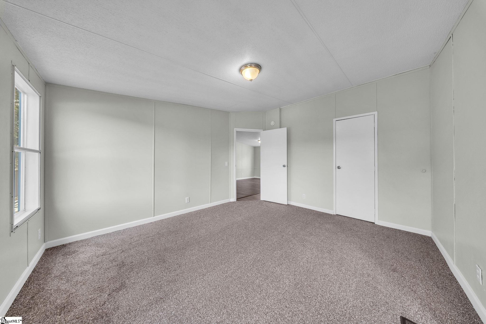 8 Riverbreeze Road Property Photo 13