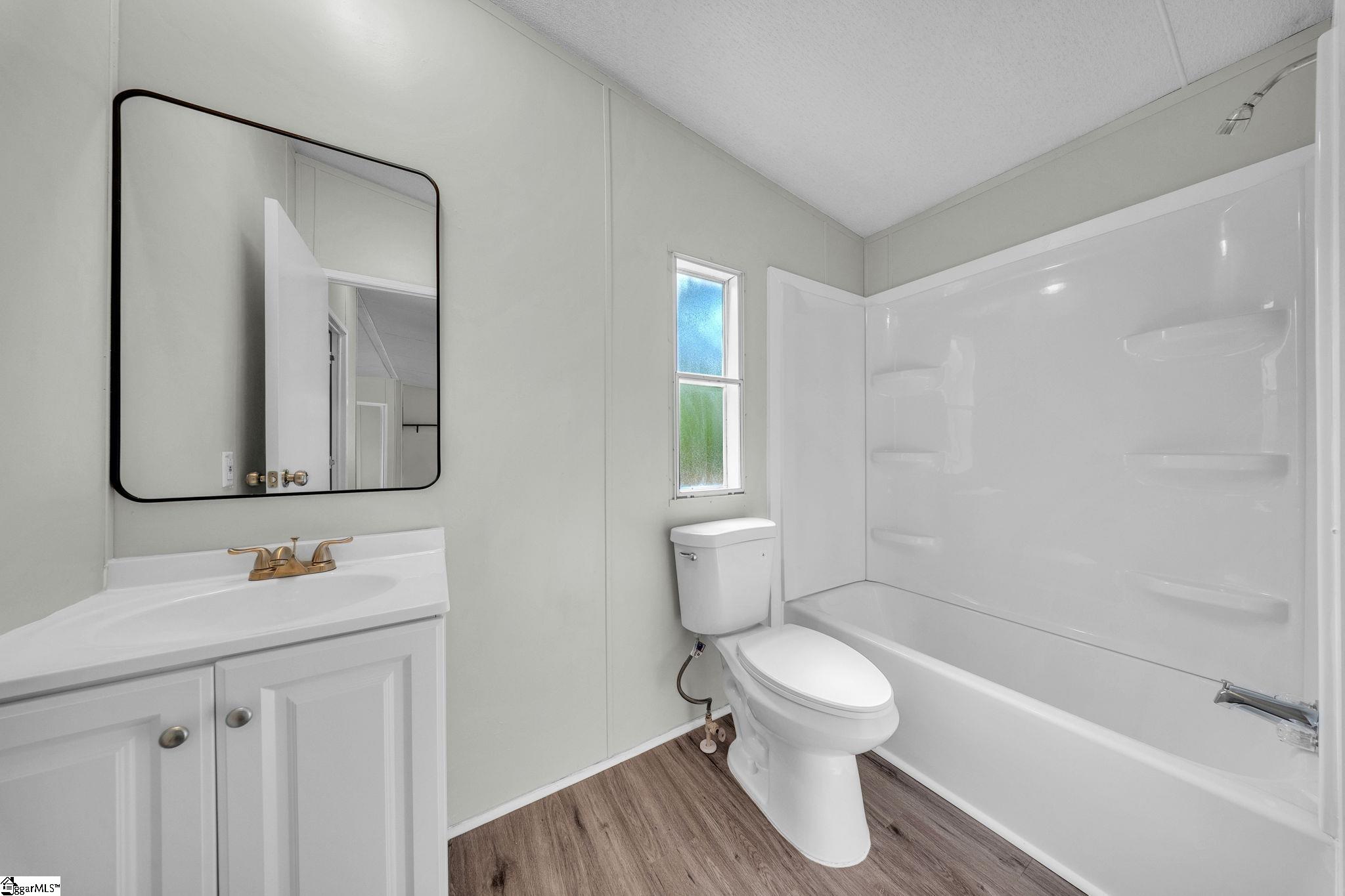 8 Riverbreeze Road Property Photo 19