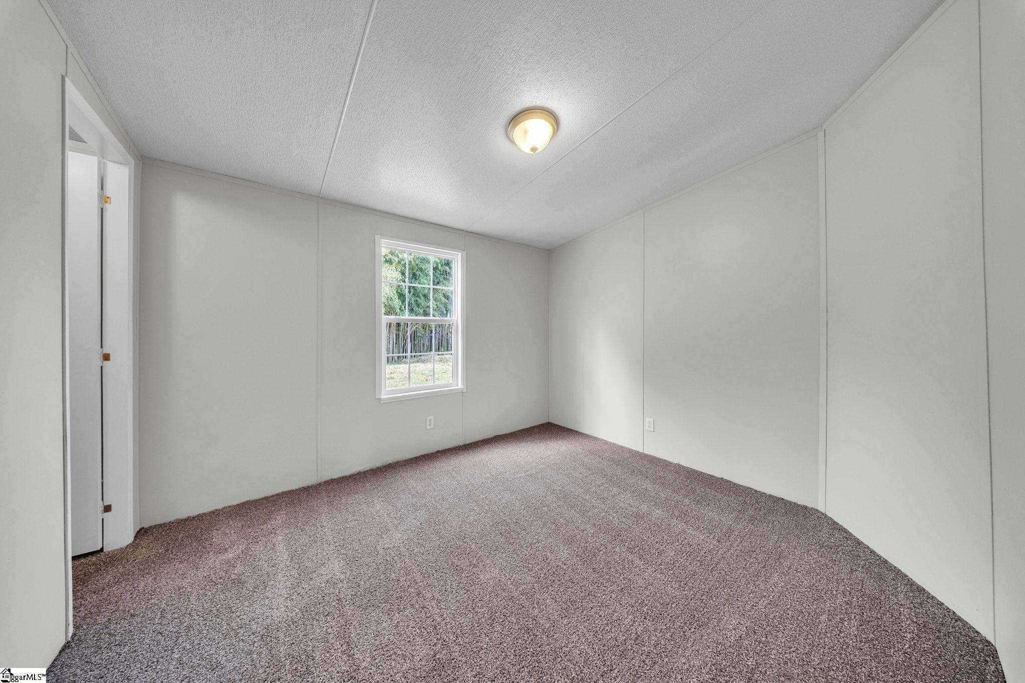 8 Riverbreeze Road Property Photo 20