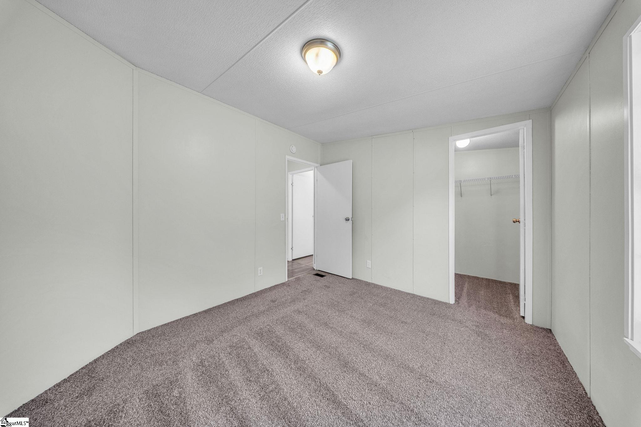 8 Riverbreeze Road Property Photo 21