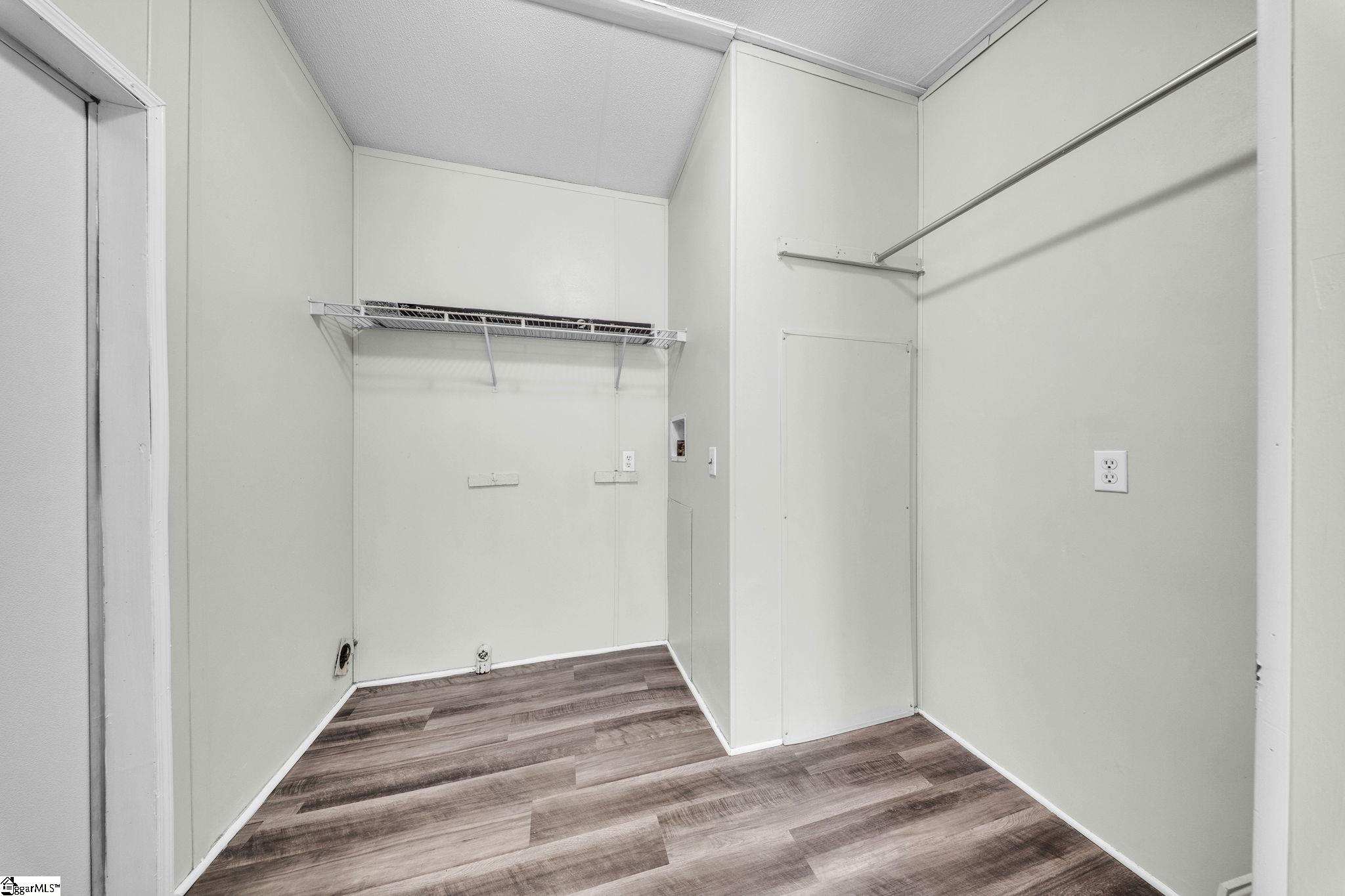 8 Riverbreeze Road Property Photo 22