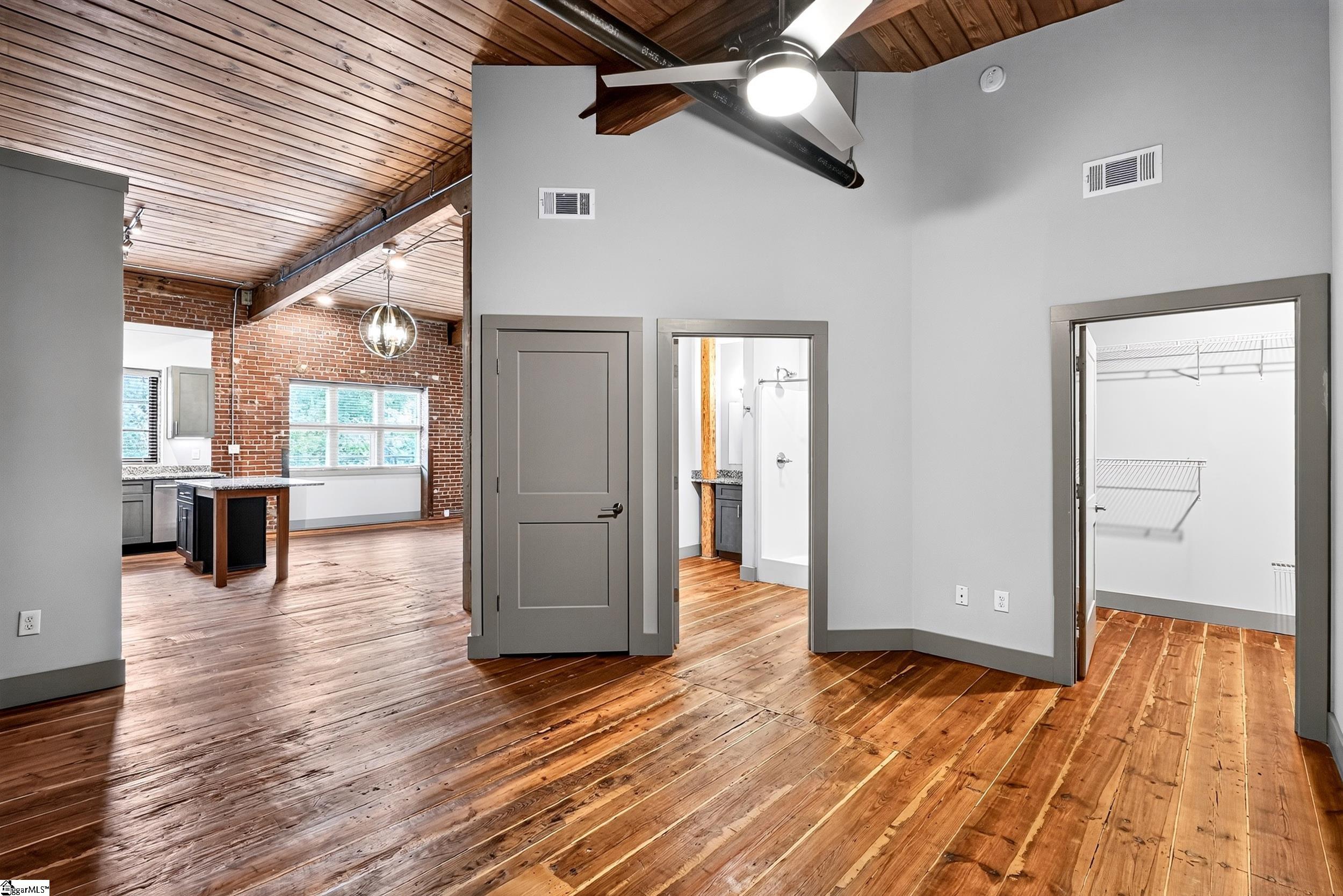 806 Green Avenue Property Photo 15