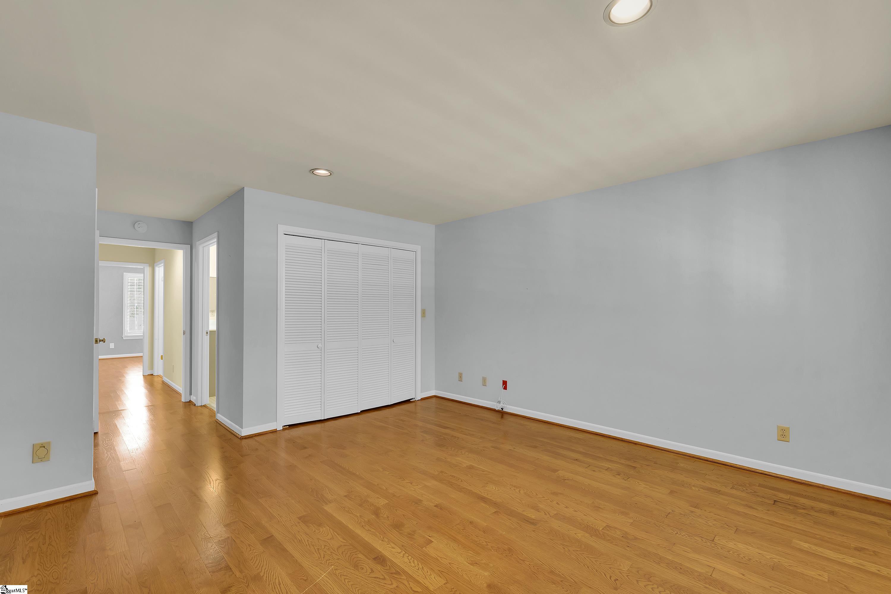 321 Mockingbird Hill Property Photo 15