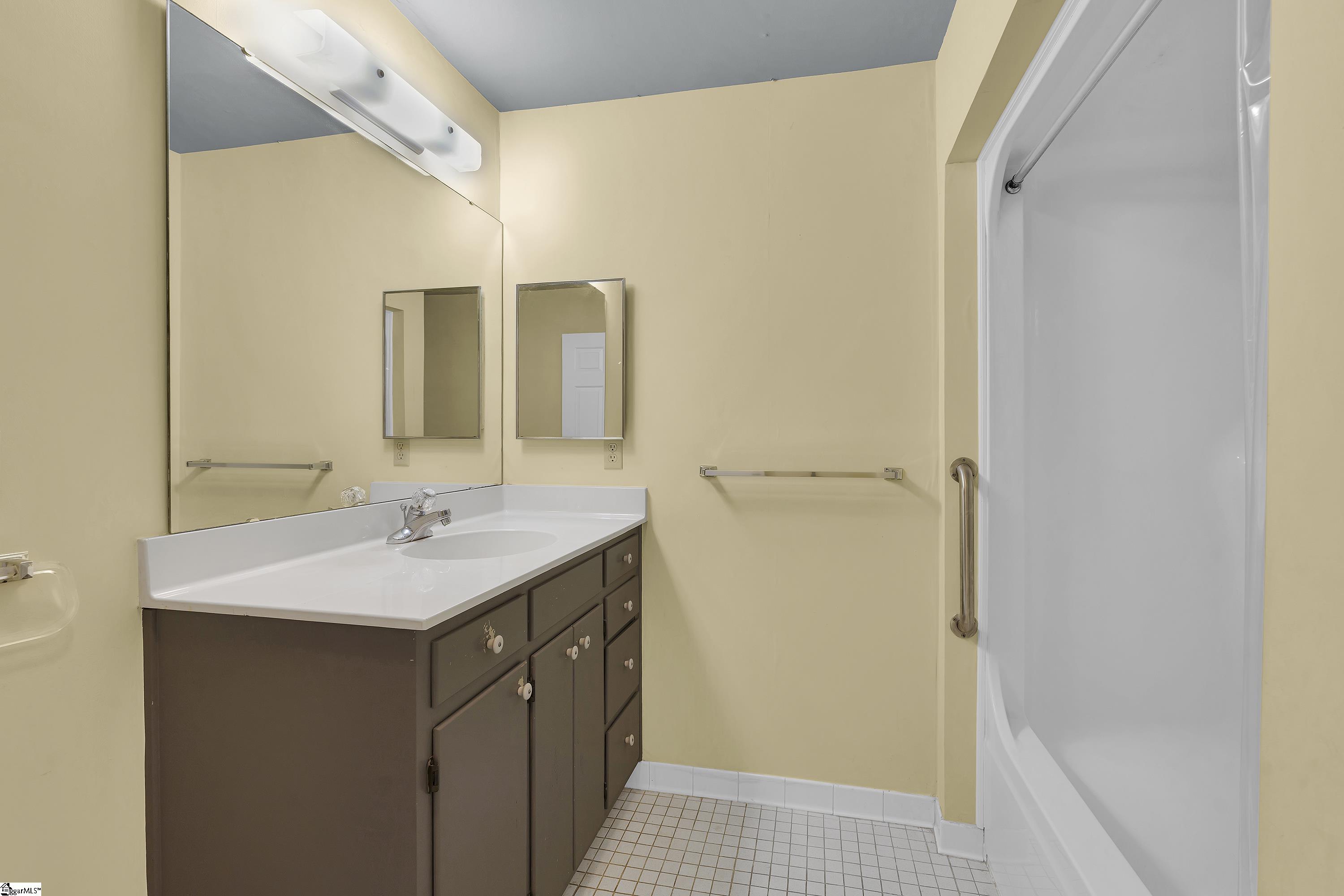 321 Mockingbird Hill Property Photo 16