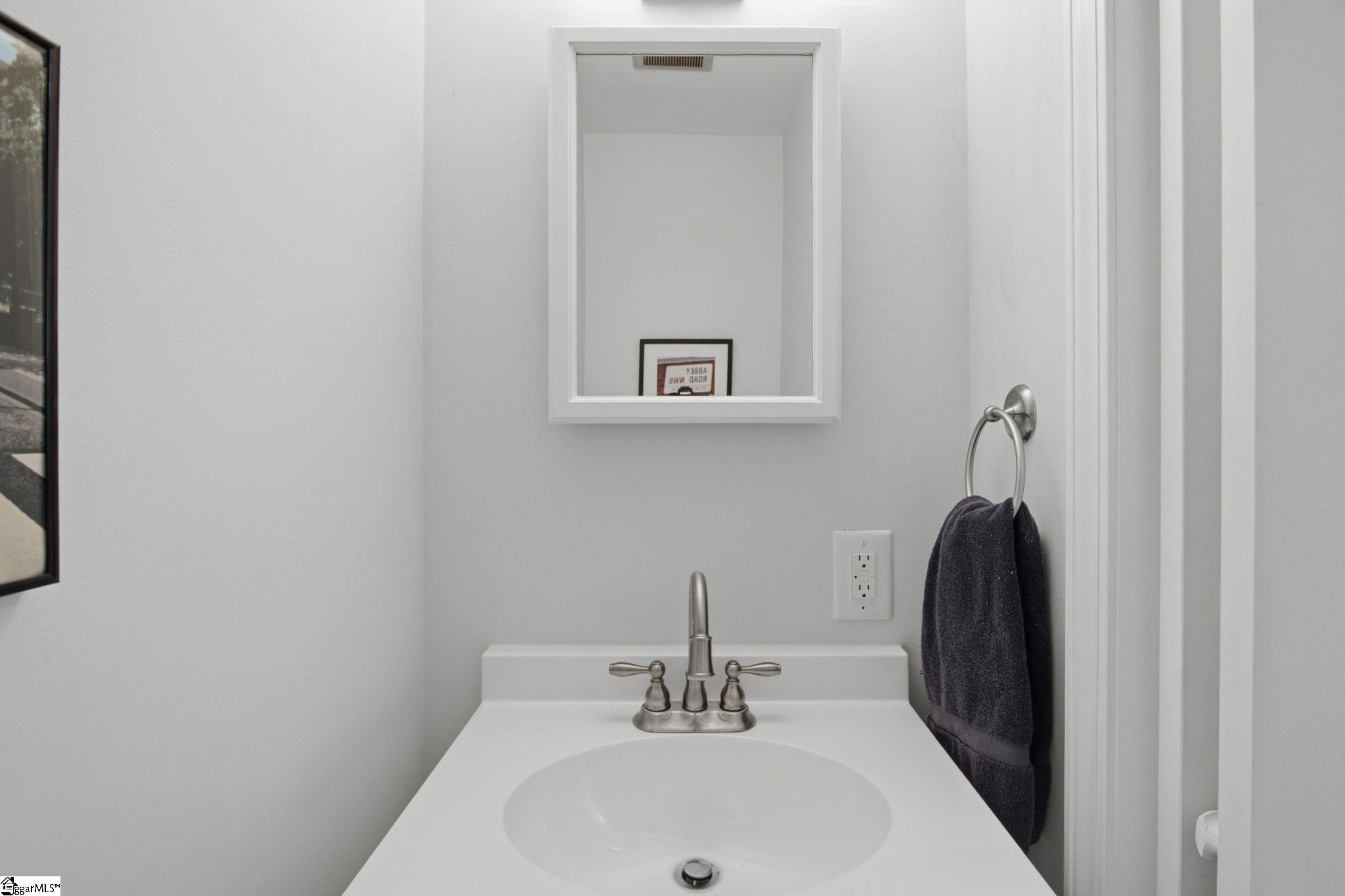 815 Edwards Road Property Photo 12