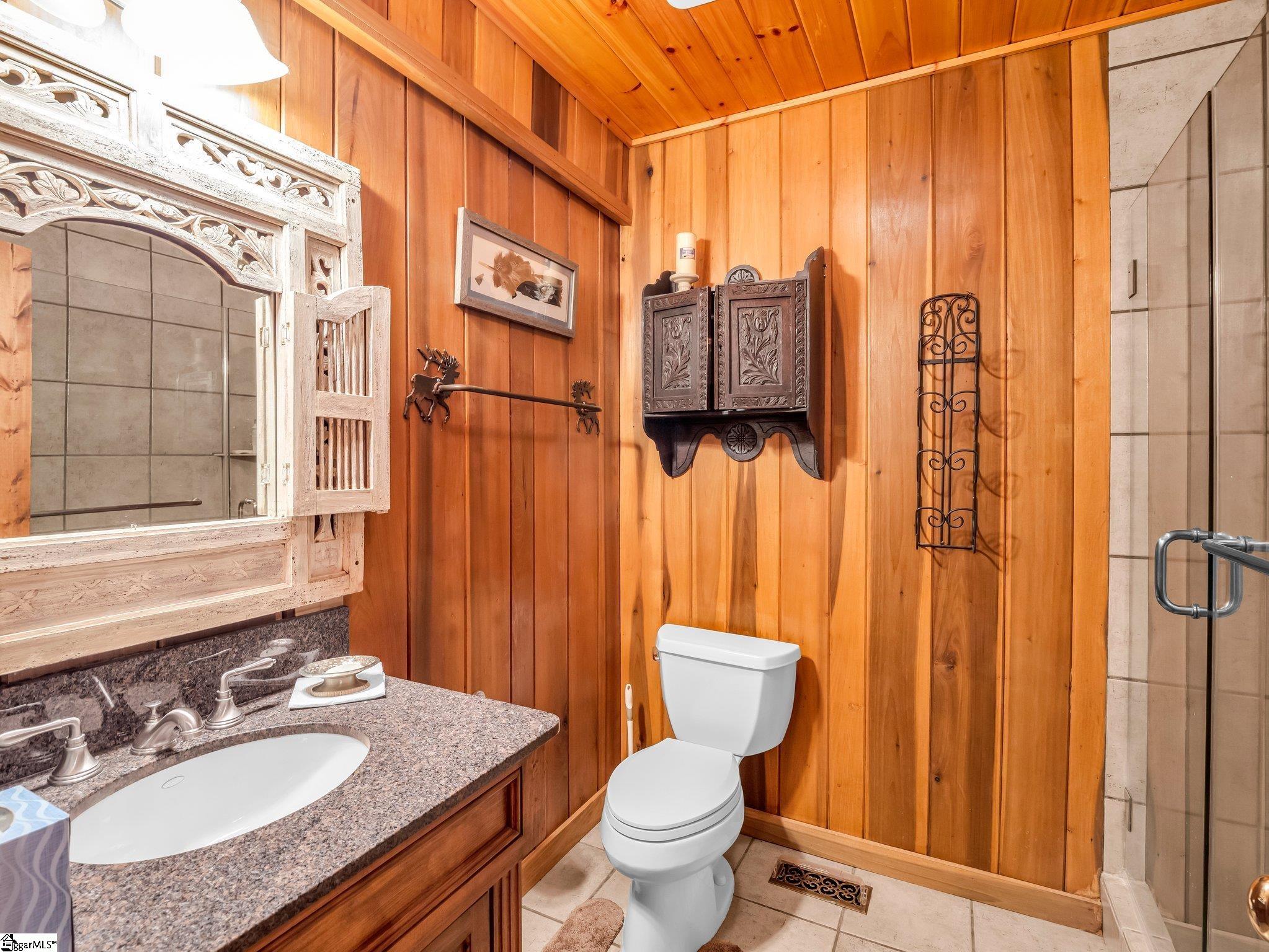 980 Mountain Forest Drive Property Photo 17