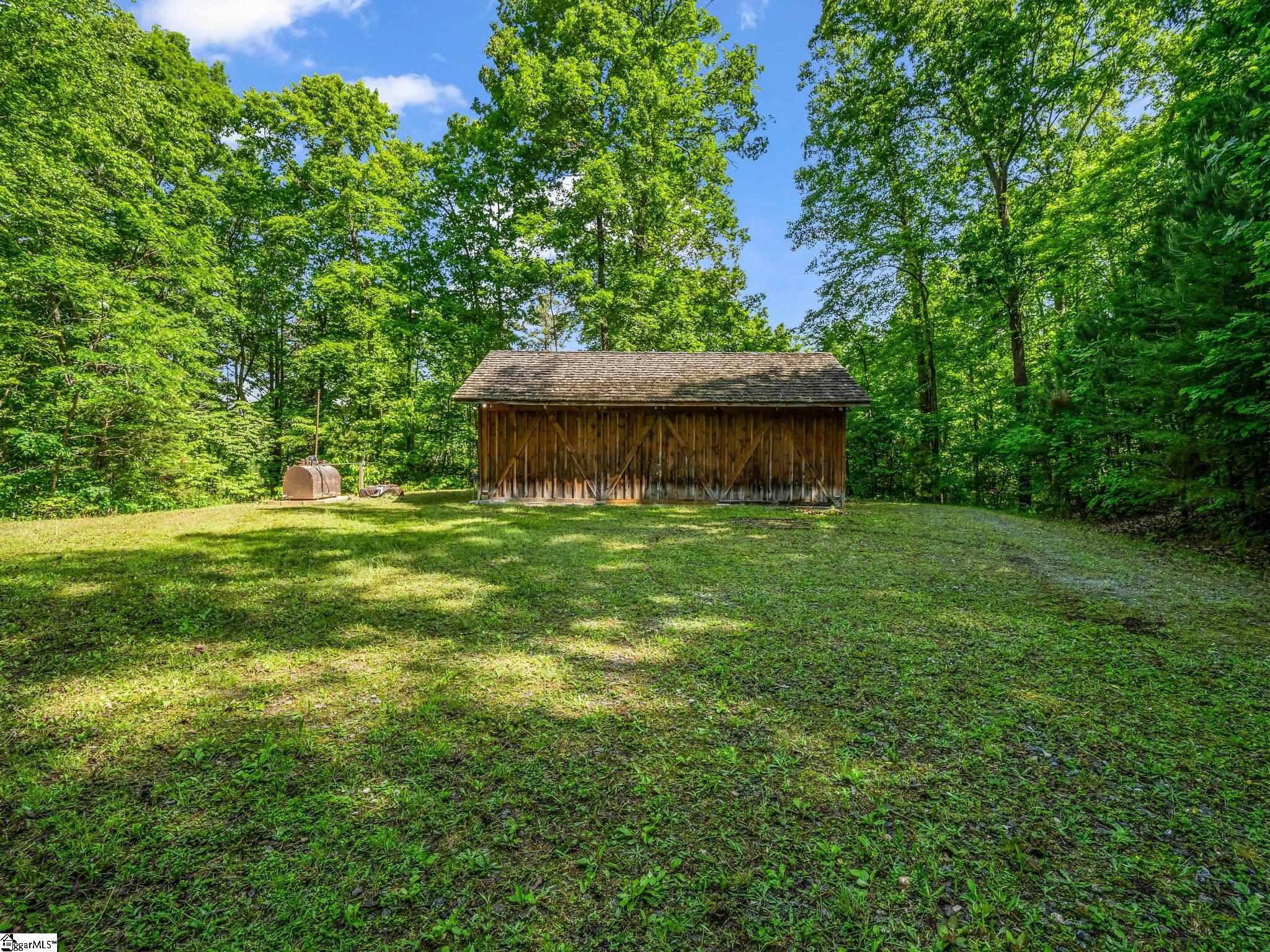 980 Mountain Forest Drive Property Photo 32