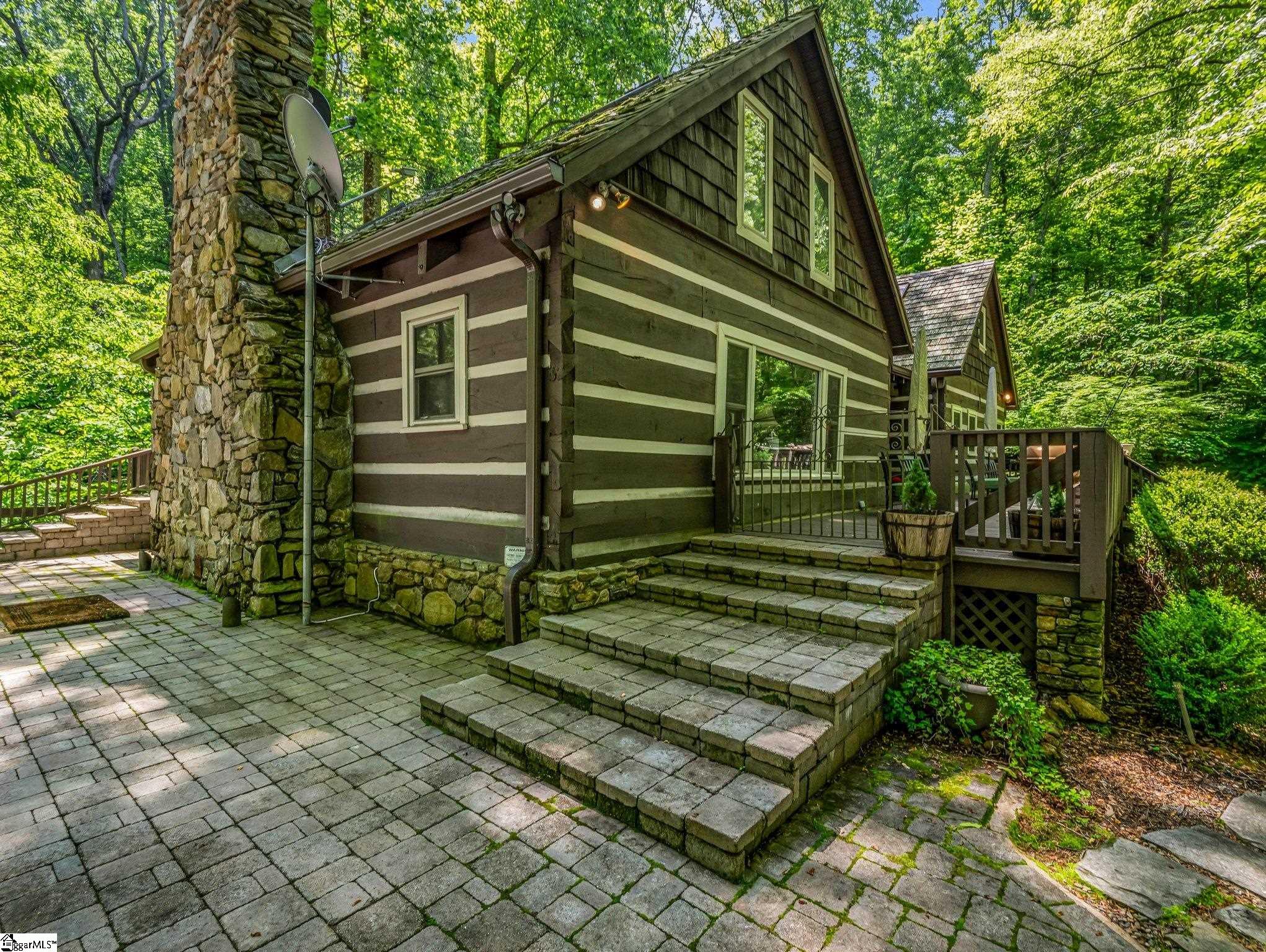 980 Mountain Forest Drive Property Photo 44