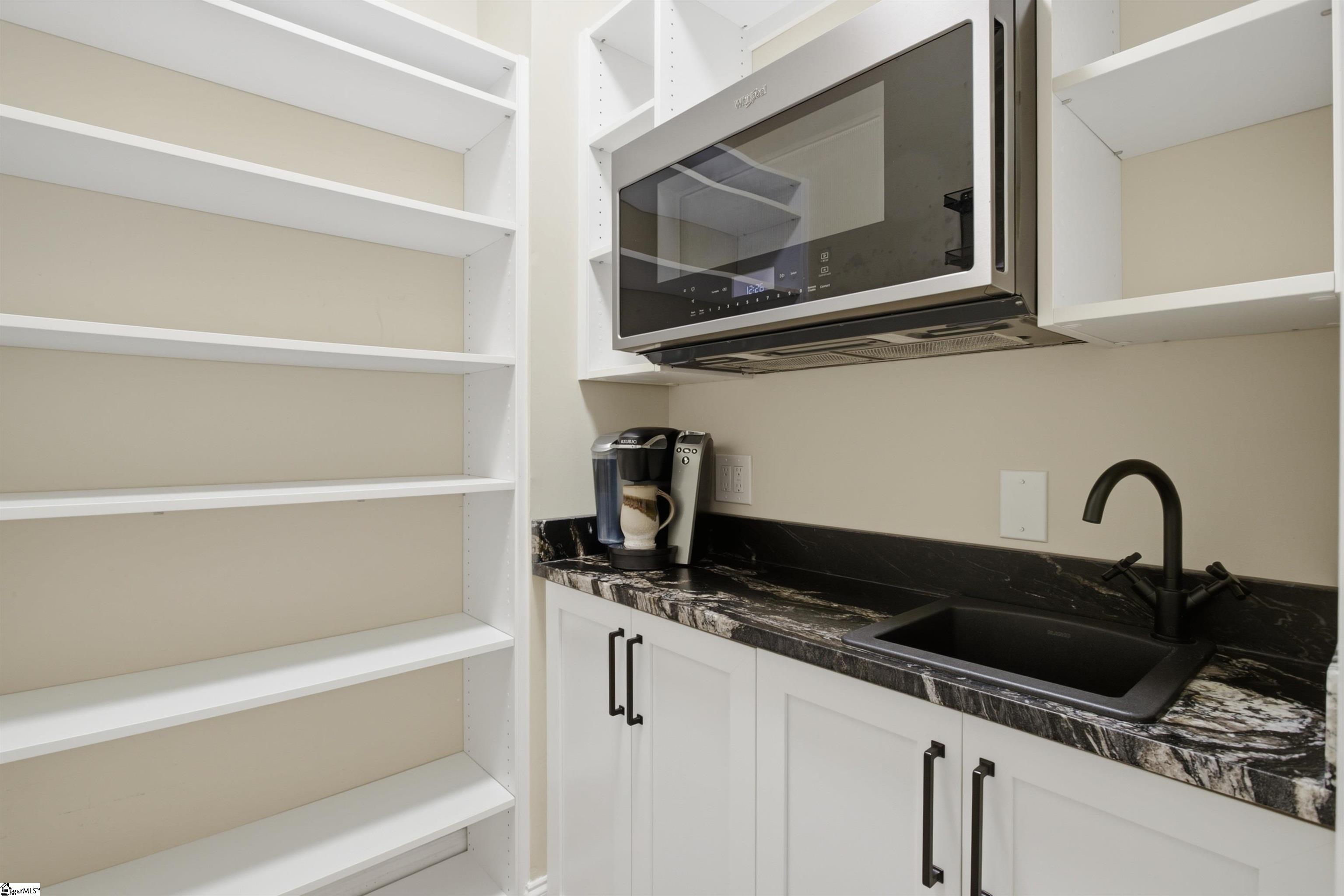 102 Lockwood Avenue Property Photo 11