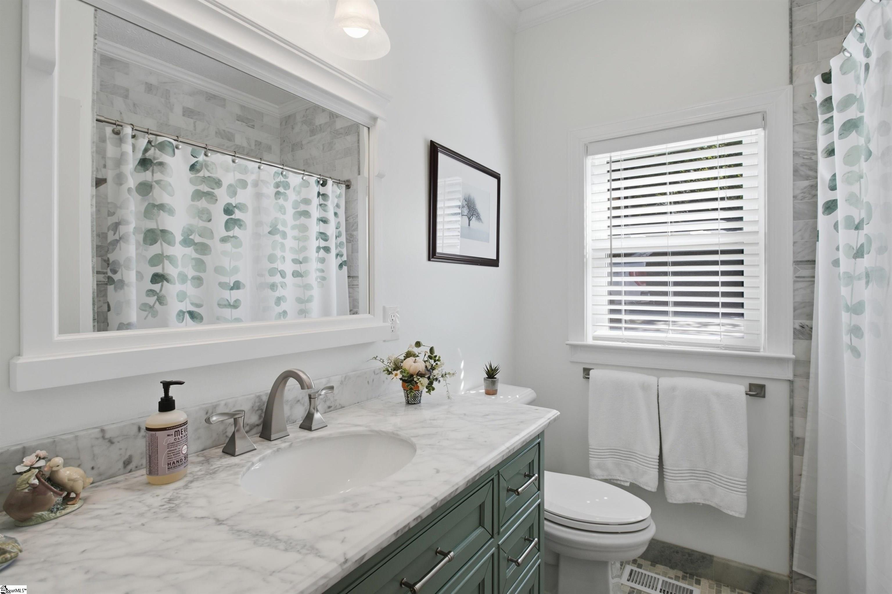 102 Lockwood Avenue Property Photo 33