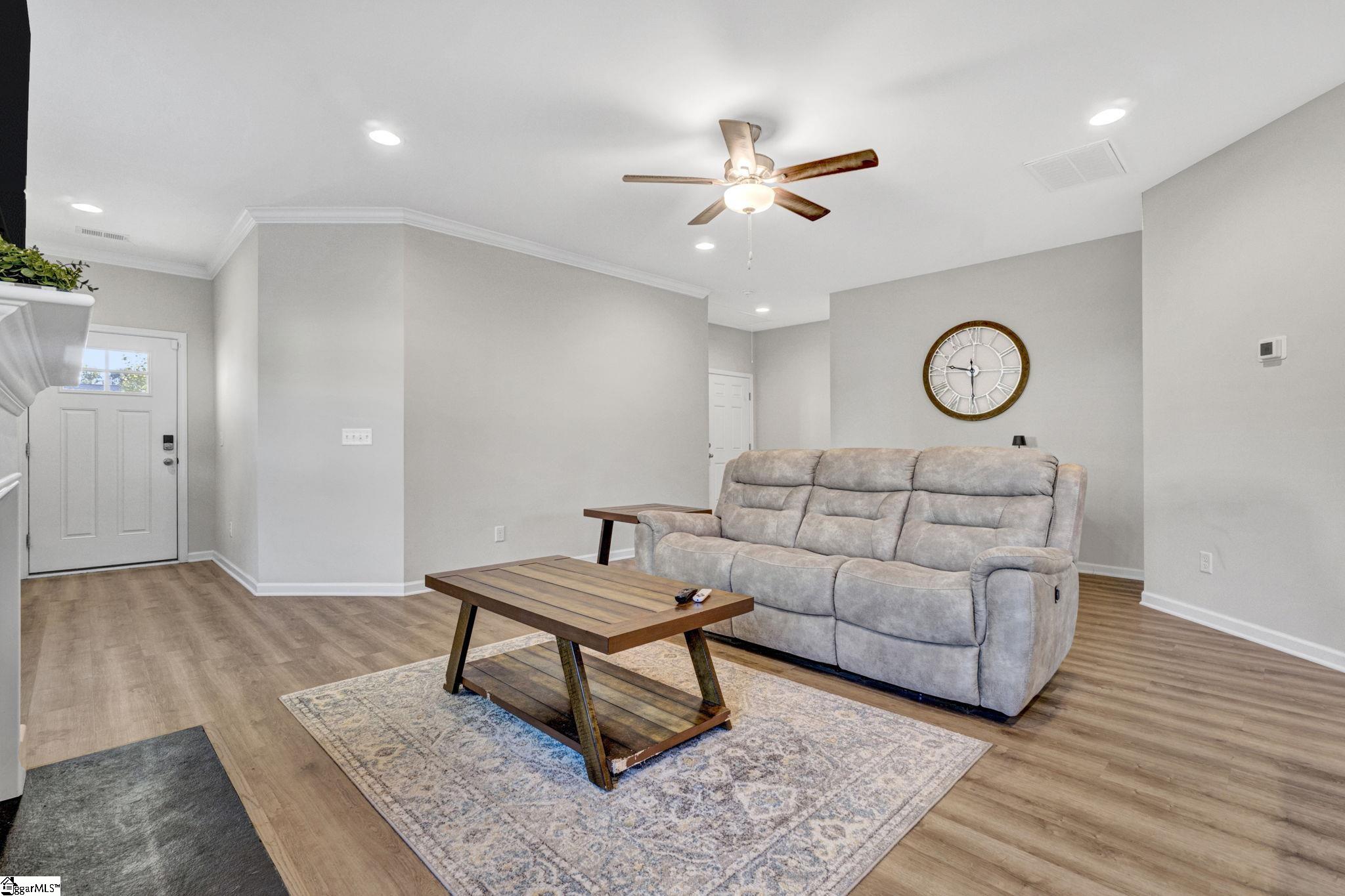 302 Videre Woods Court Property Photo 8