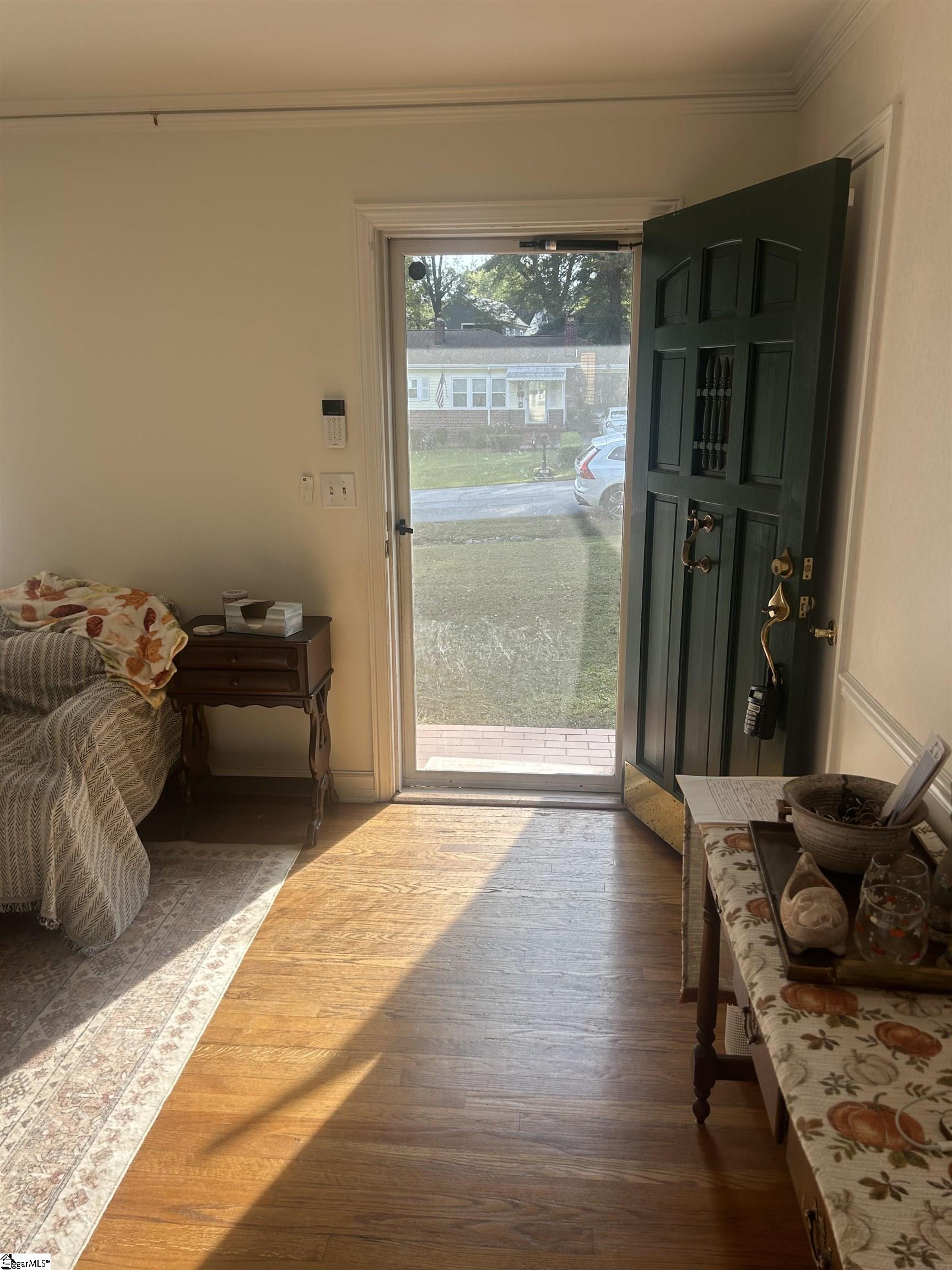 19 E Circle Avenue Property Photo 3