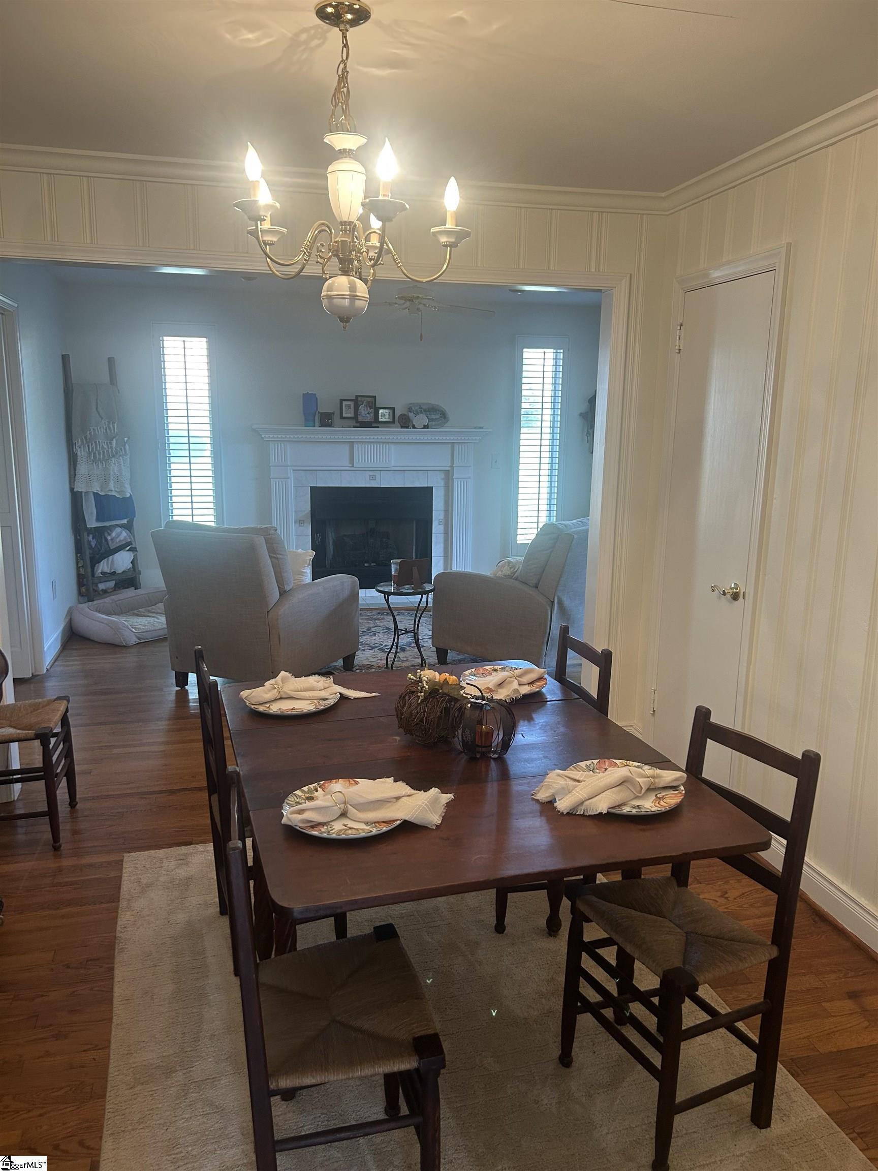 19 E Circle Avenue Property Photo 5