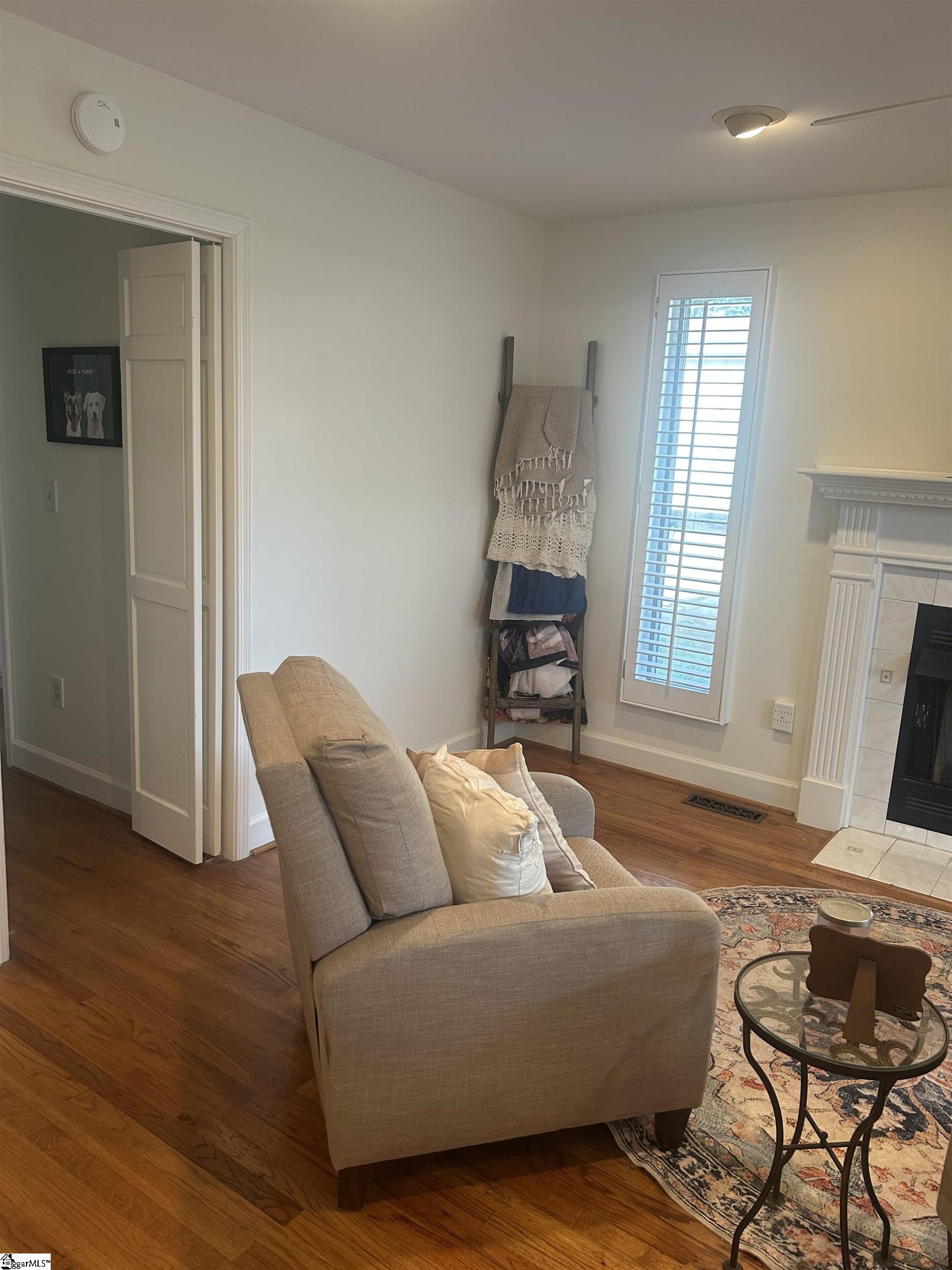 19 E Circle Avenue Property Photo 9