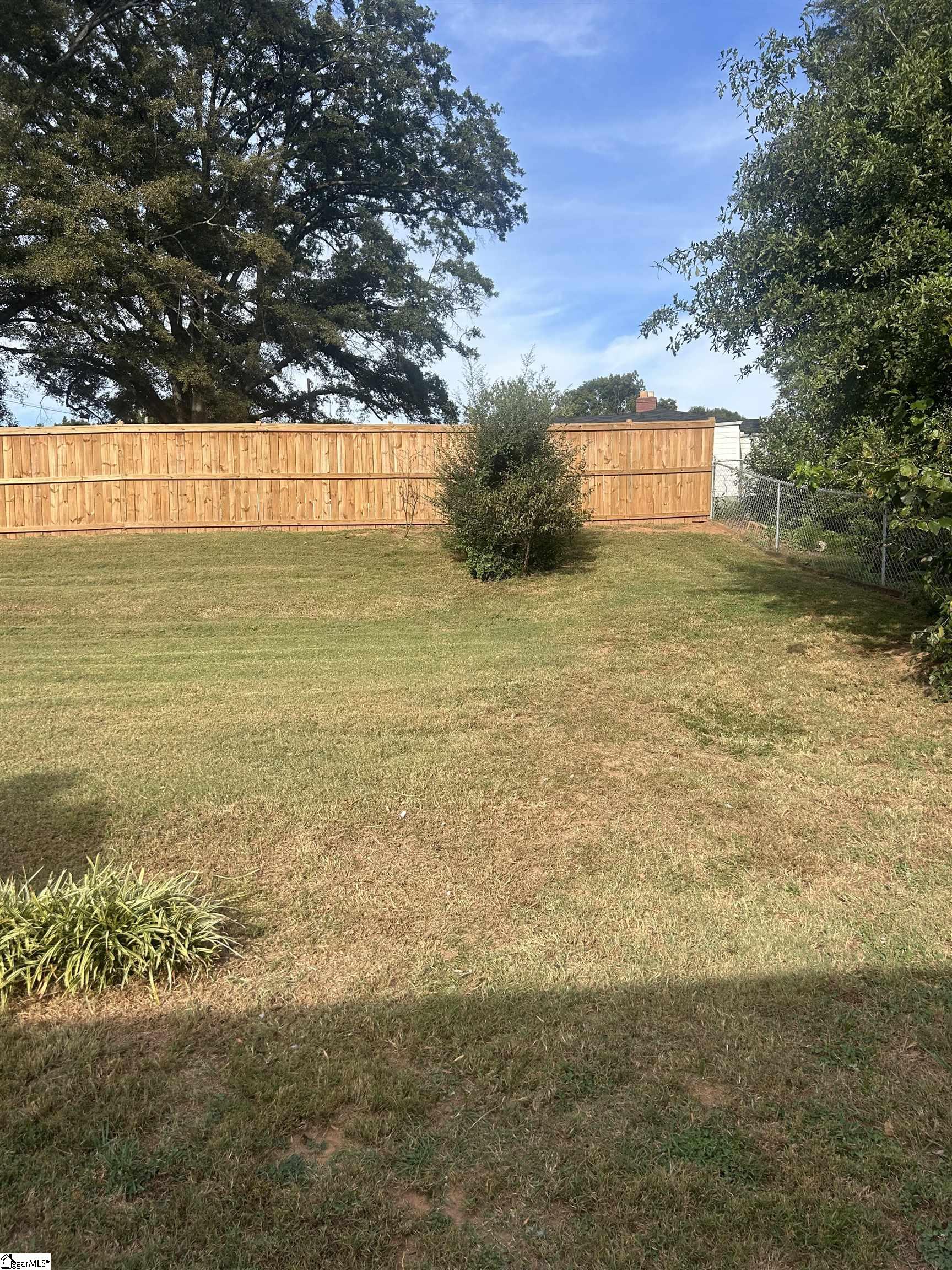 19 E Circle Avenue Property Photo 33