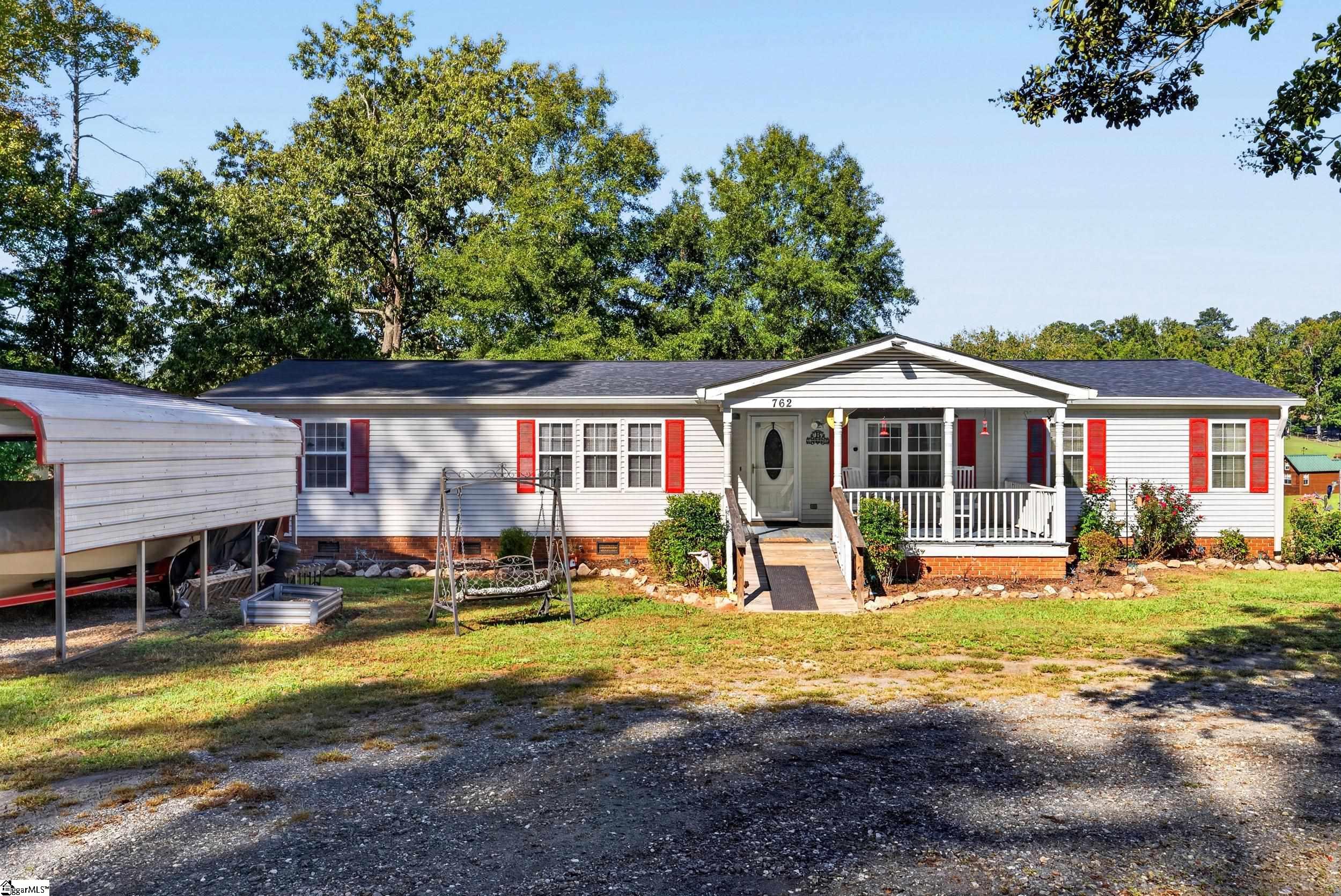 762 Bearhole Road Property Photo 1