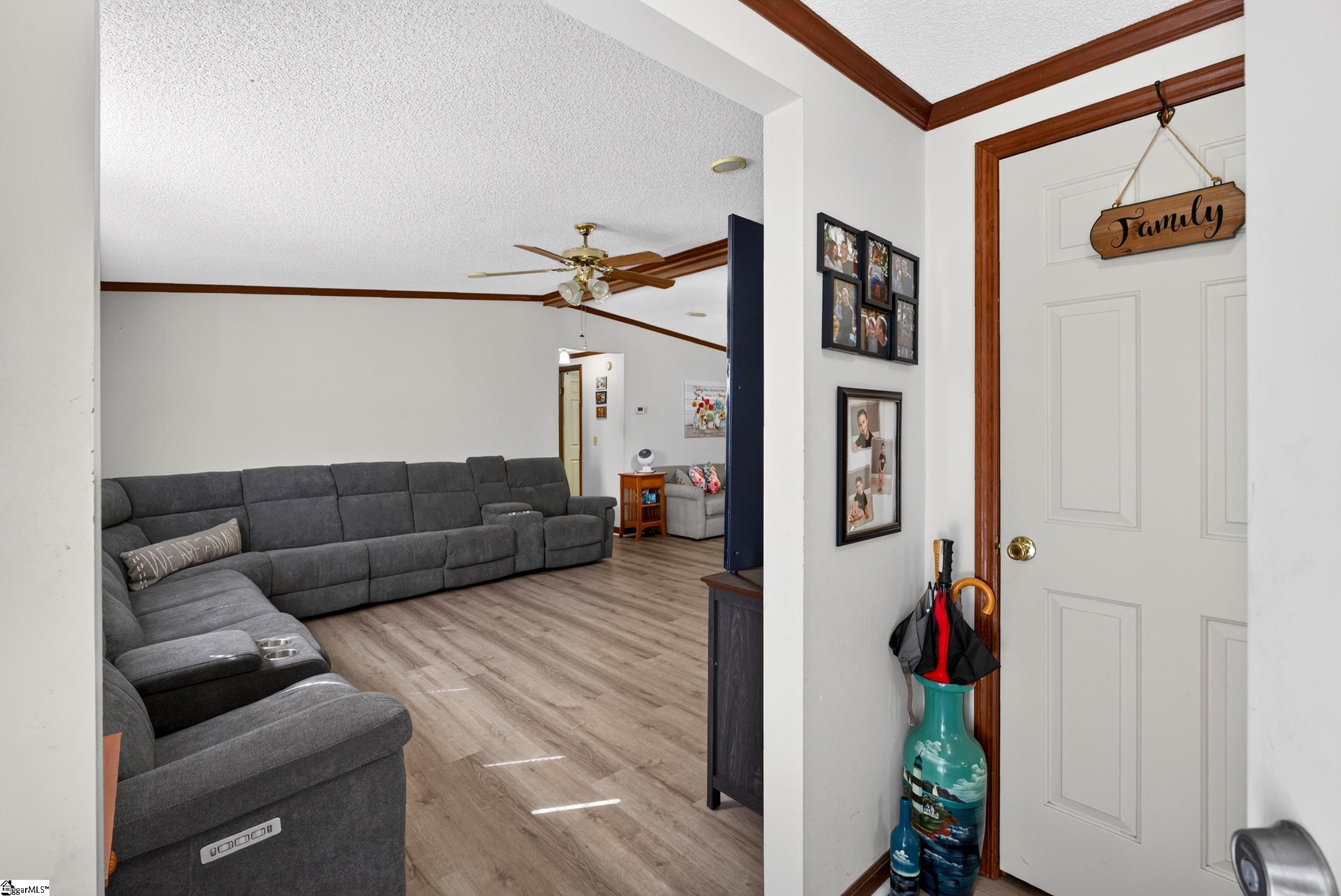 762 Bearhole Road Property Photo 9
