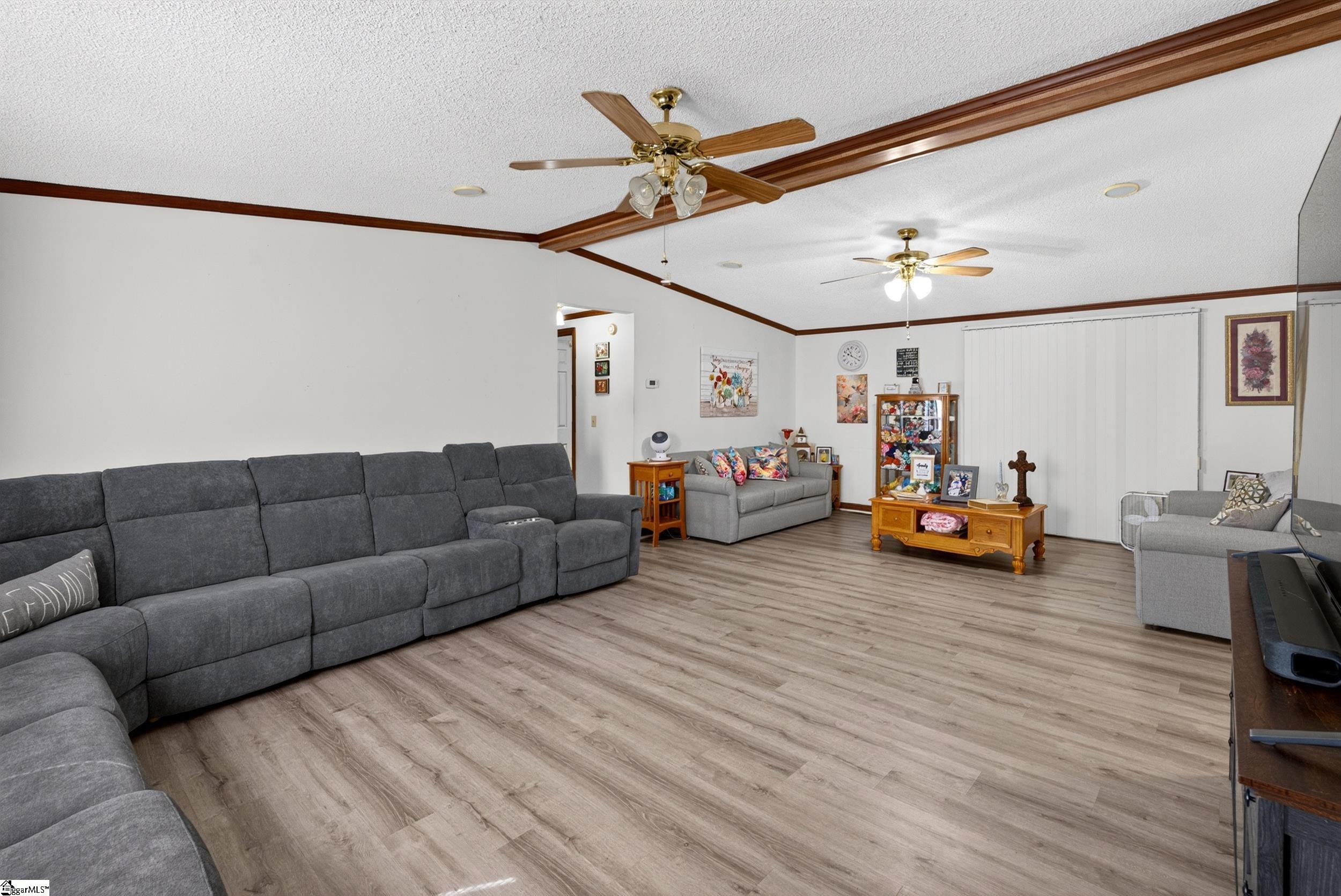 762 Bearhole Road Property Photo 11