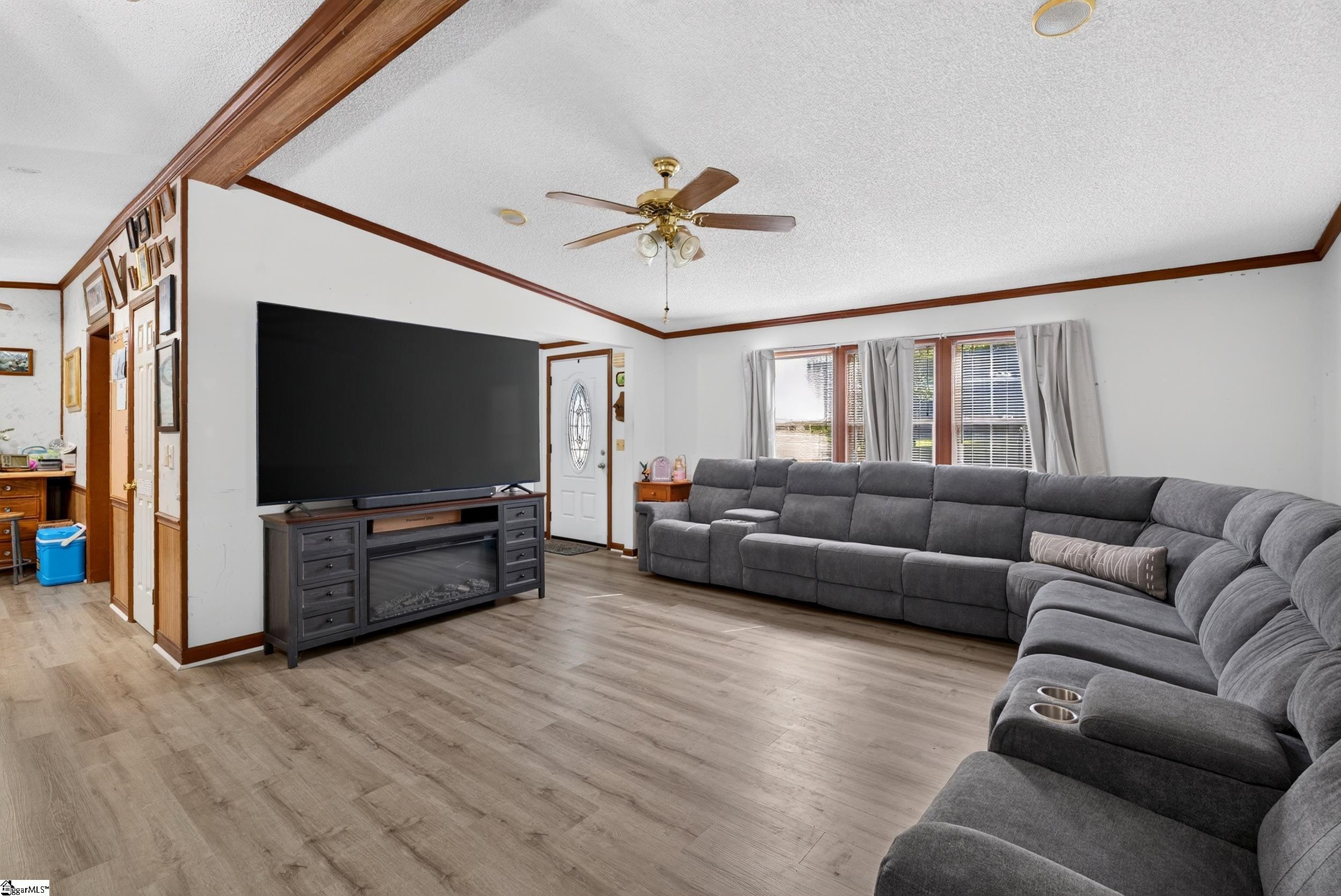 762 Bearhole Road Property Photo 12