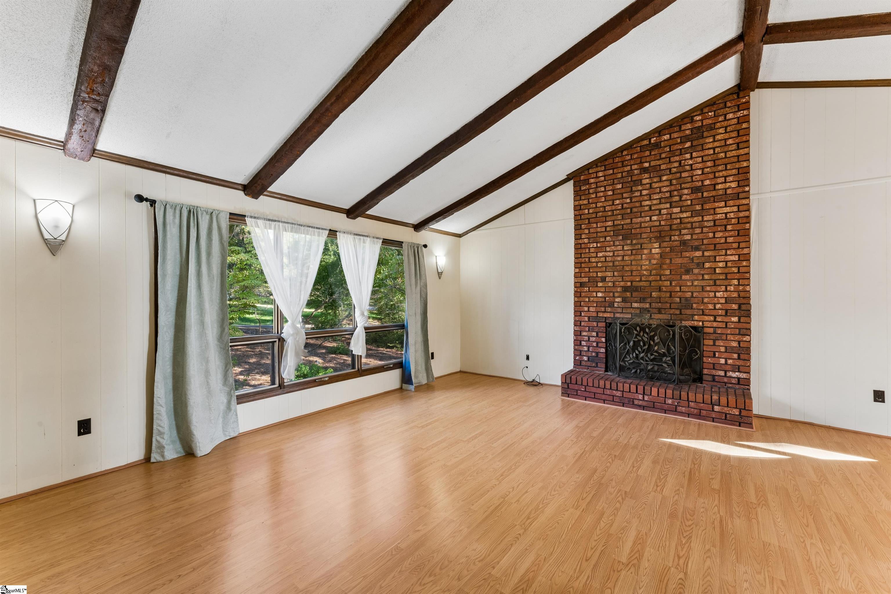 131 Sharon Drive Property Photo 10