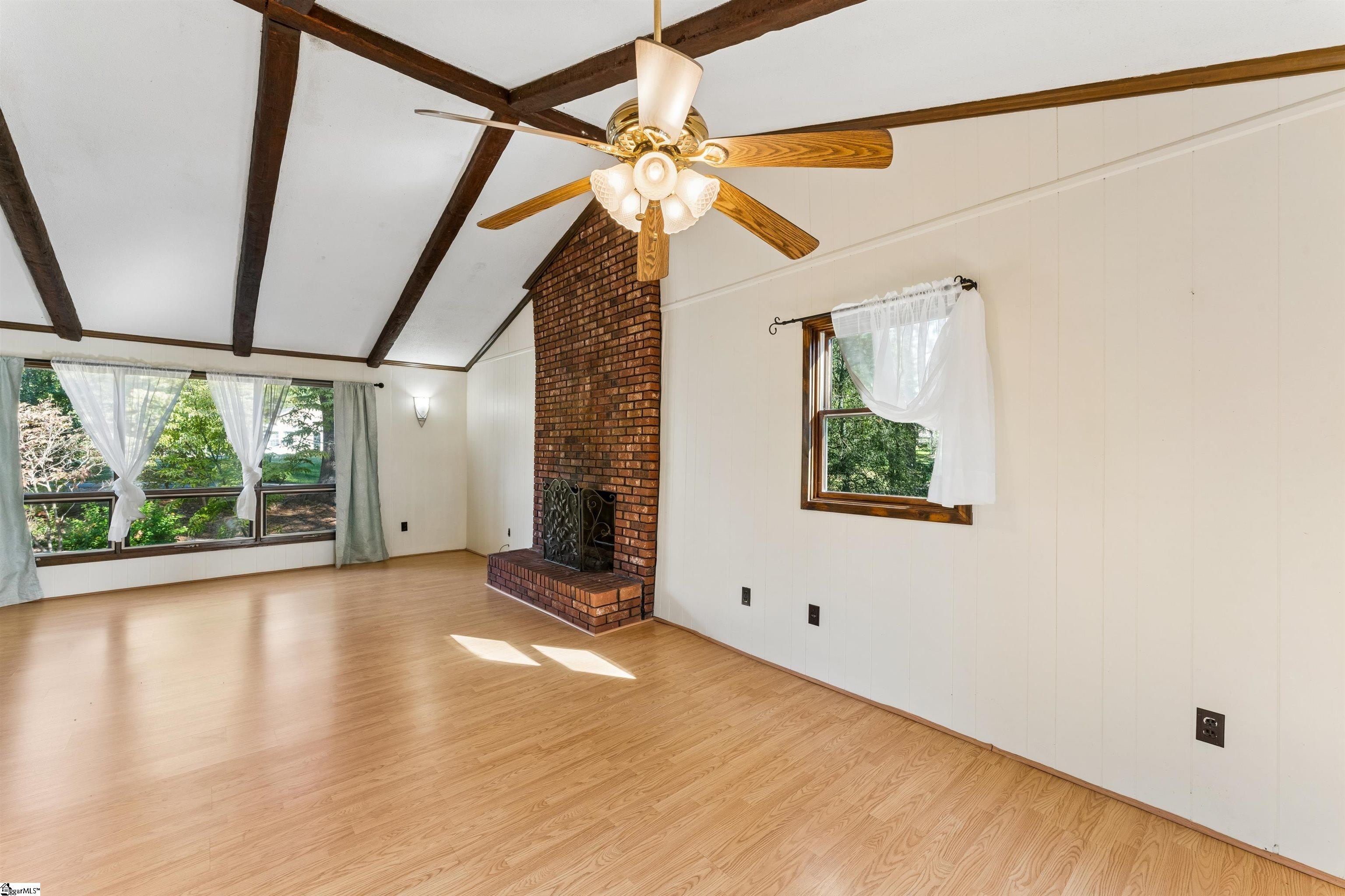 131 Sharon Drive Property Photo 13