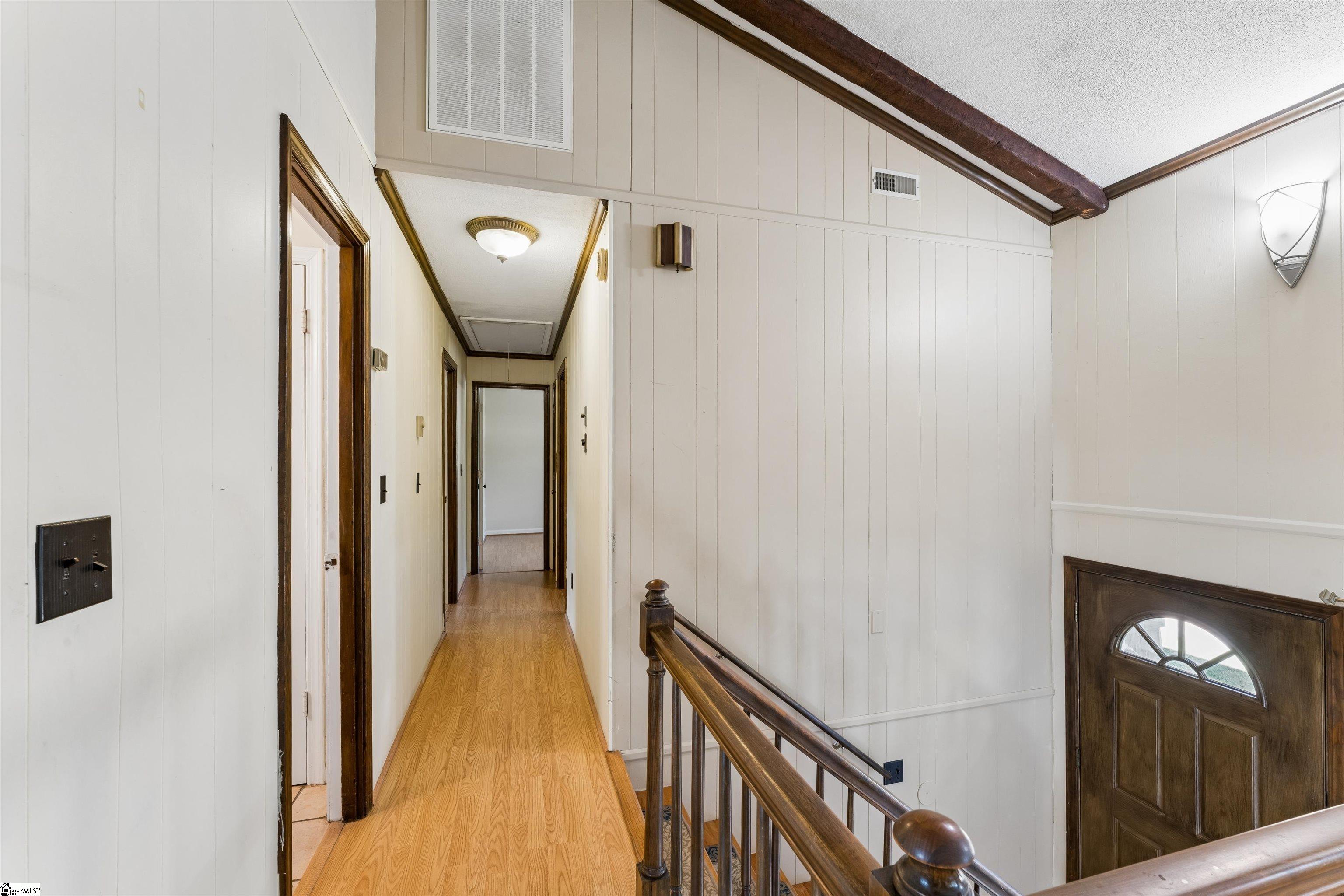 131 Sharon Drive Property Photo 18