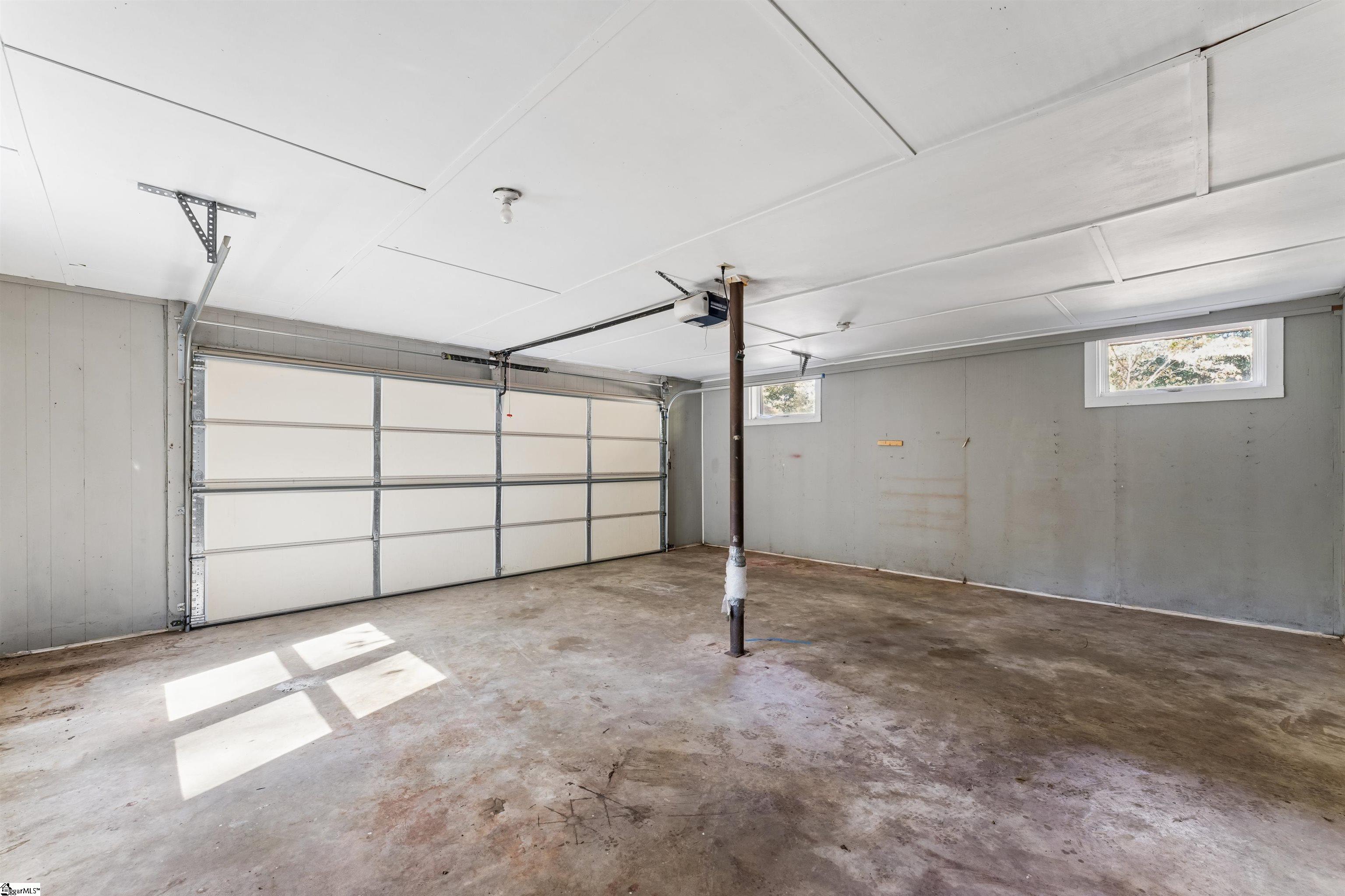 131 Sharon Drive Property Photo 43