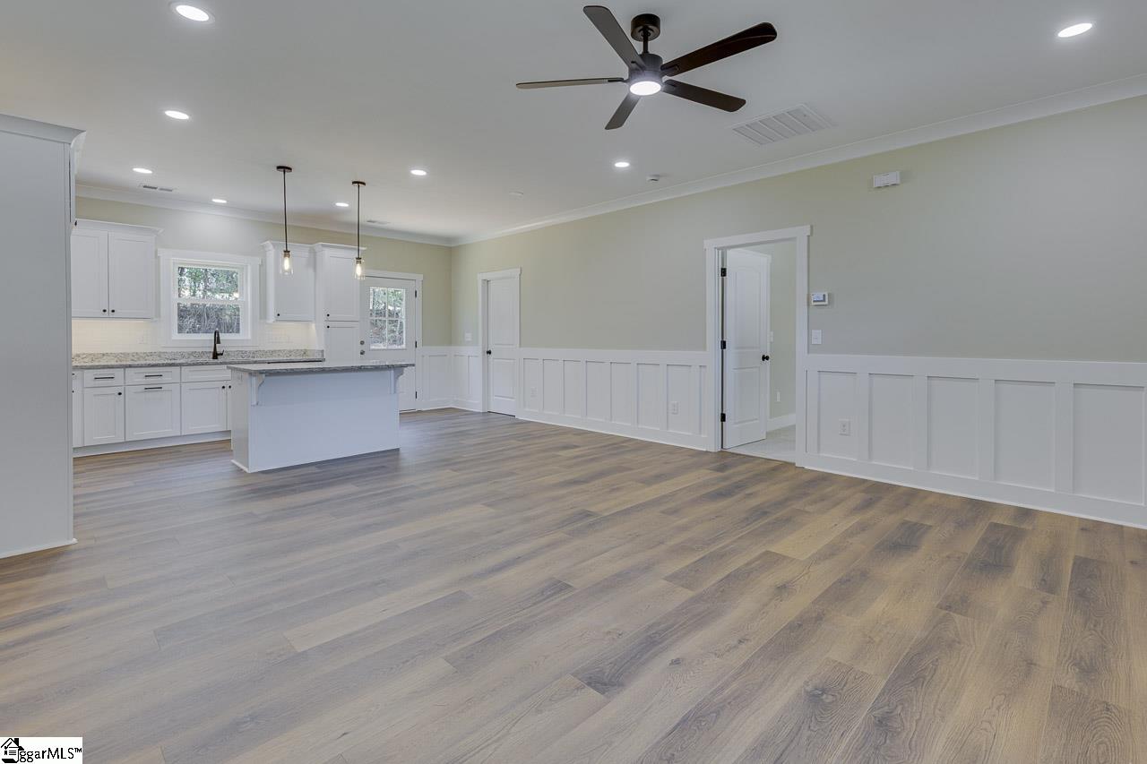105 Springview Drive Property Photo 8