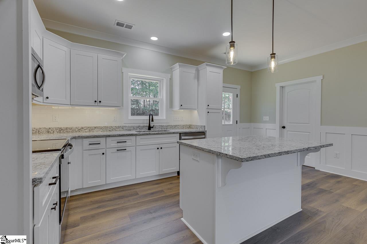 105 Springview Drive Property Photo 15