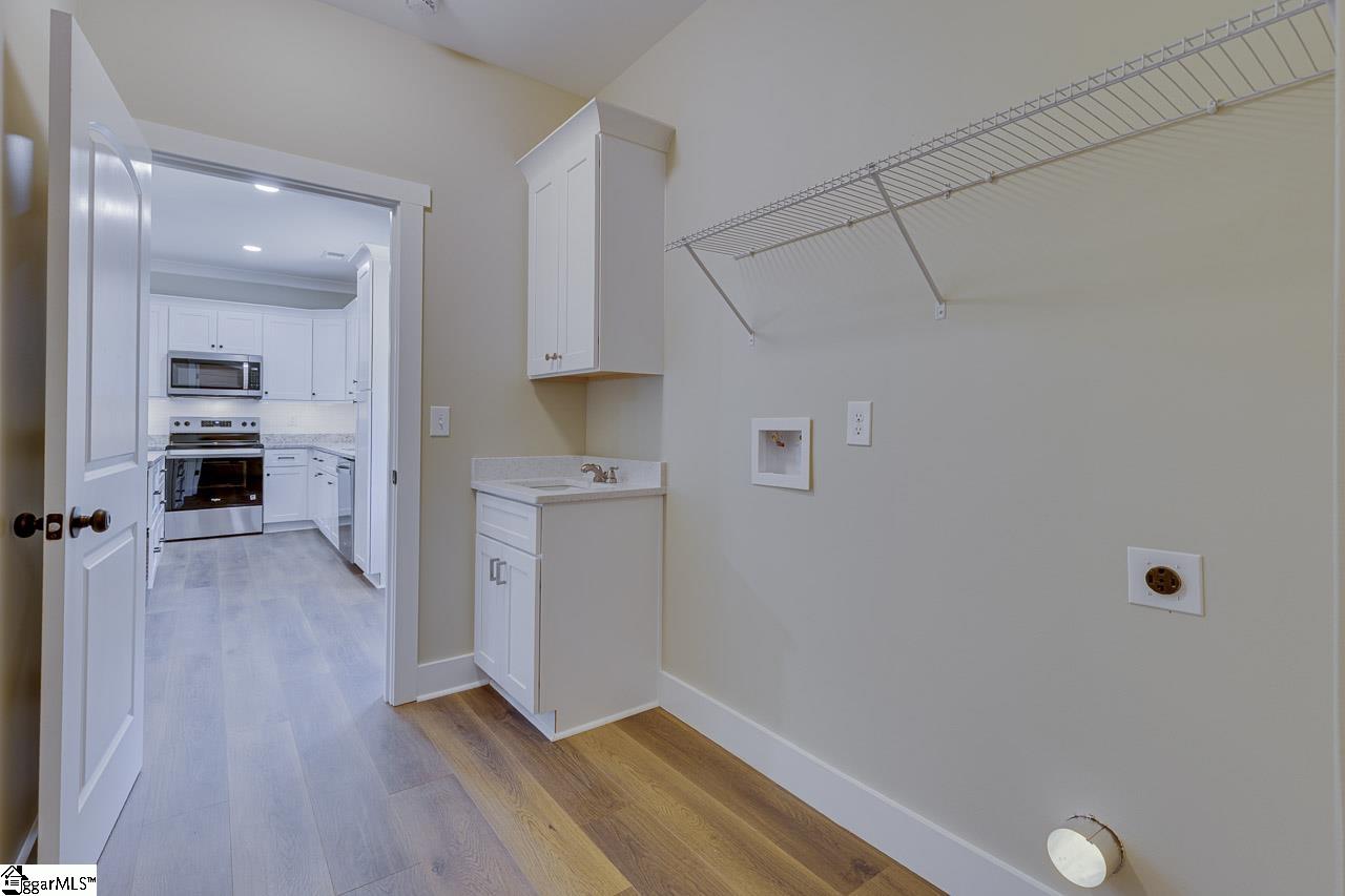 105 Springview Drive Property Photo 19