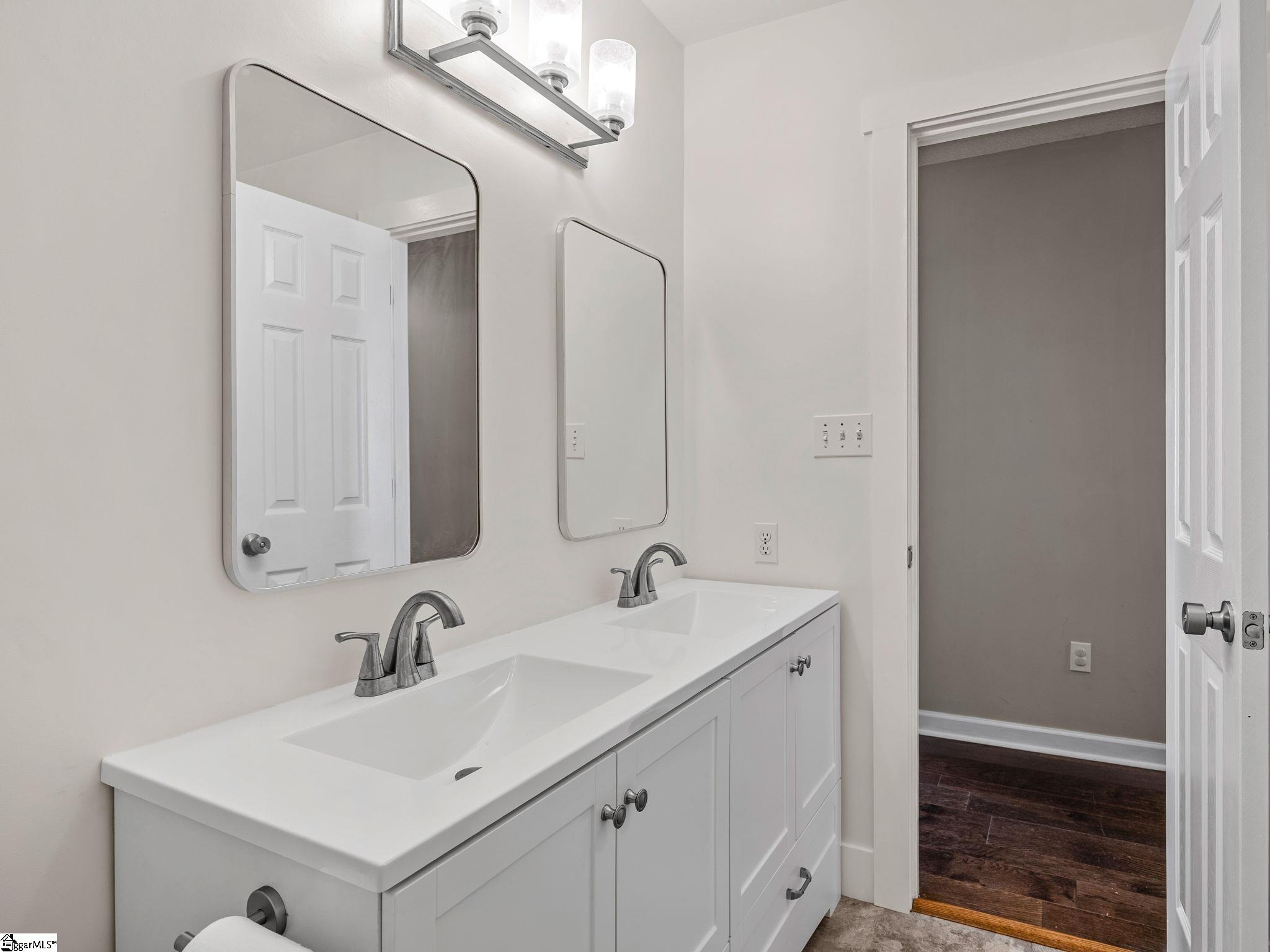 160 Lancaster Road Property Photo 28