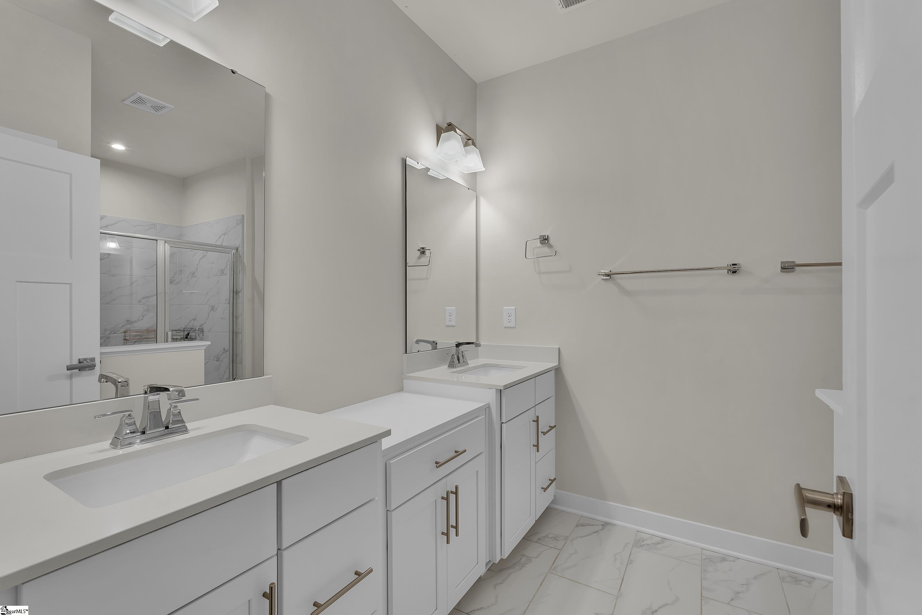 28 Questover Drive Property Photo 4