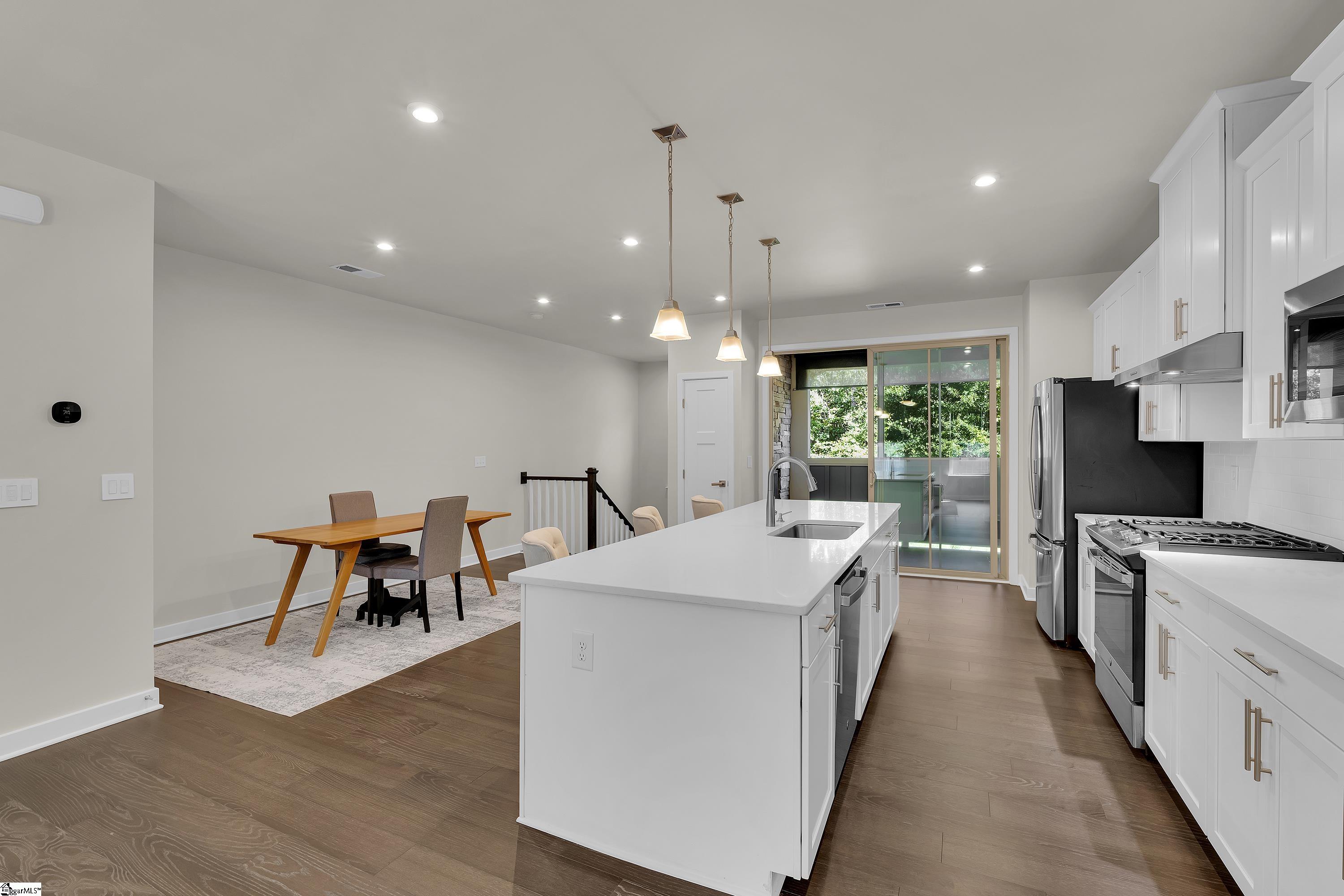 28 Questover Drive Property Photo 16