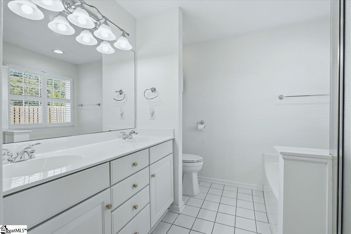 7 Kennebec Lane Property Photo 14