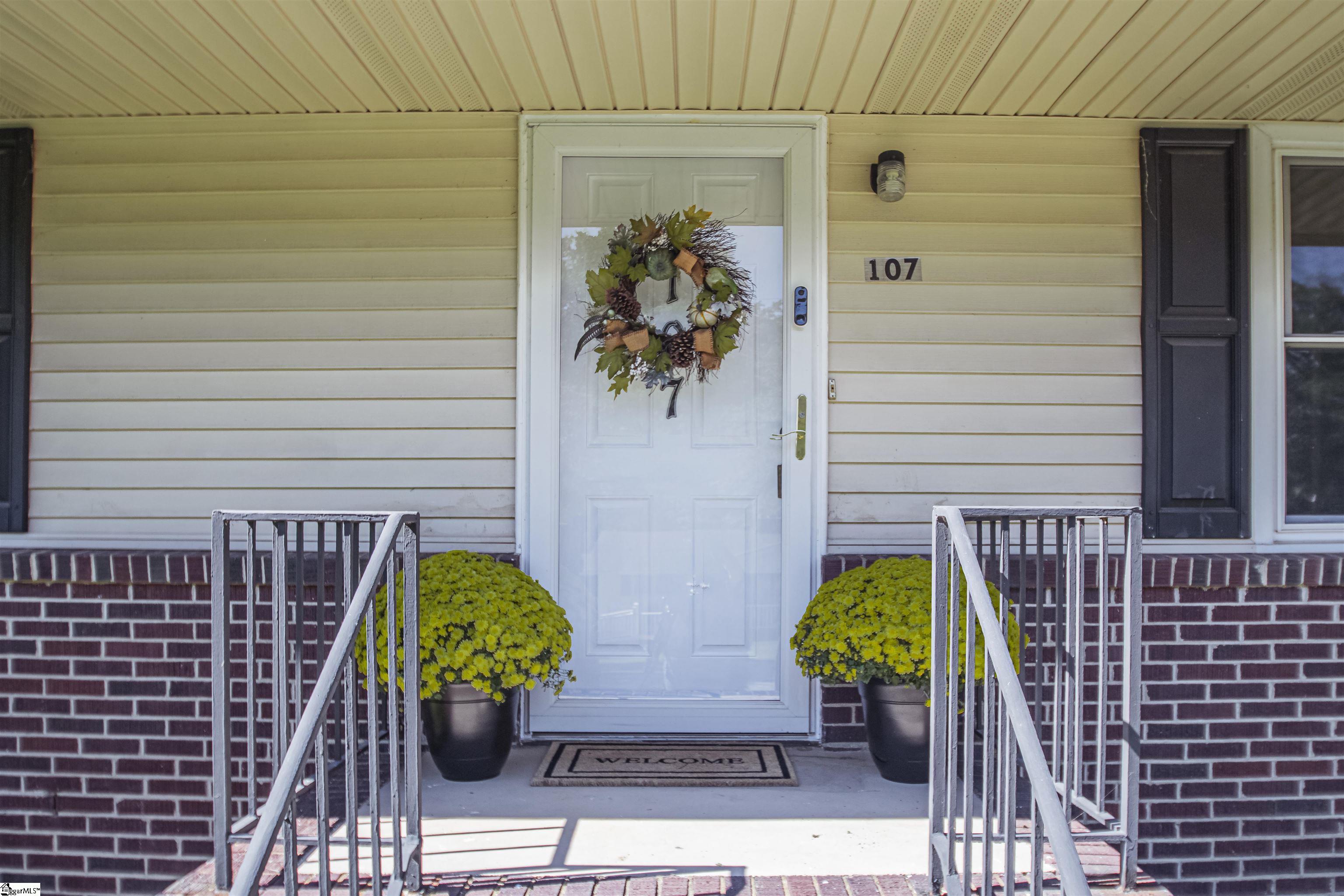 107 Vaughn Street Property Photo 3