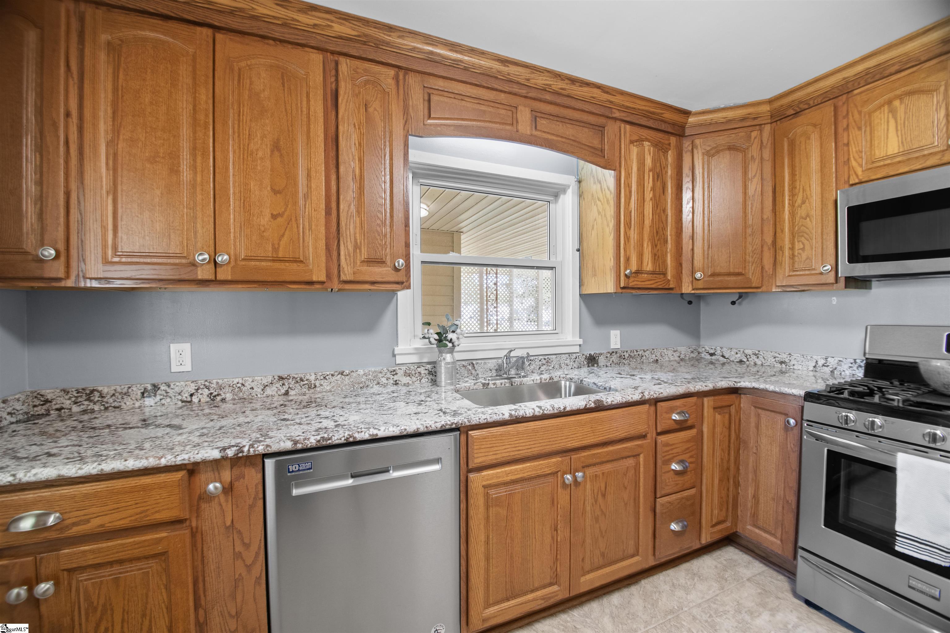 107 Vaughn Street Property Photo 12