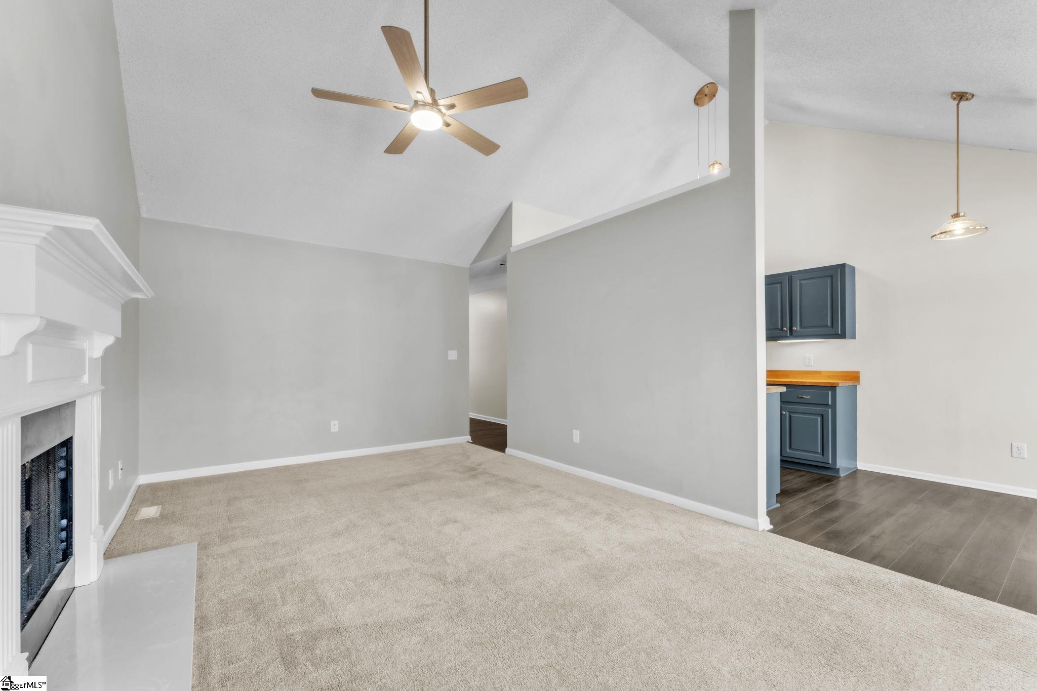 308 Fairwood Drive Property Photo 5