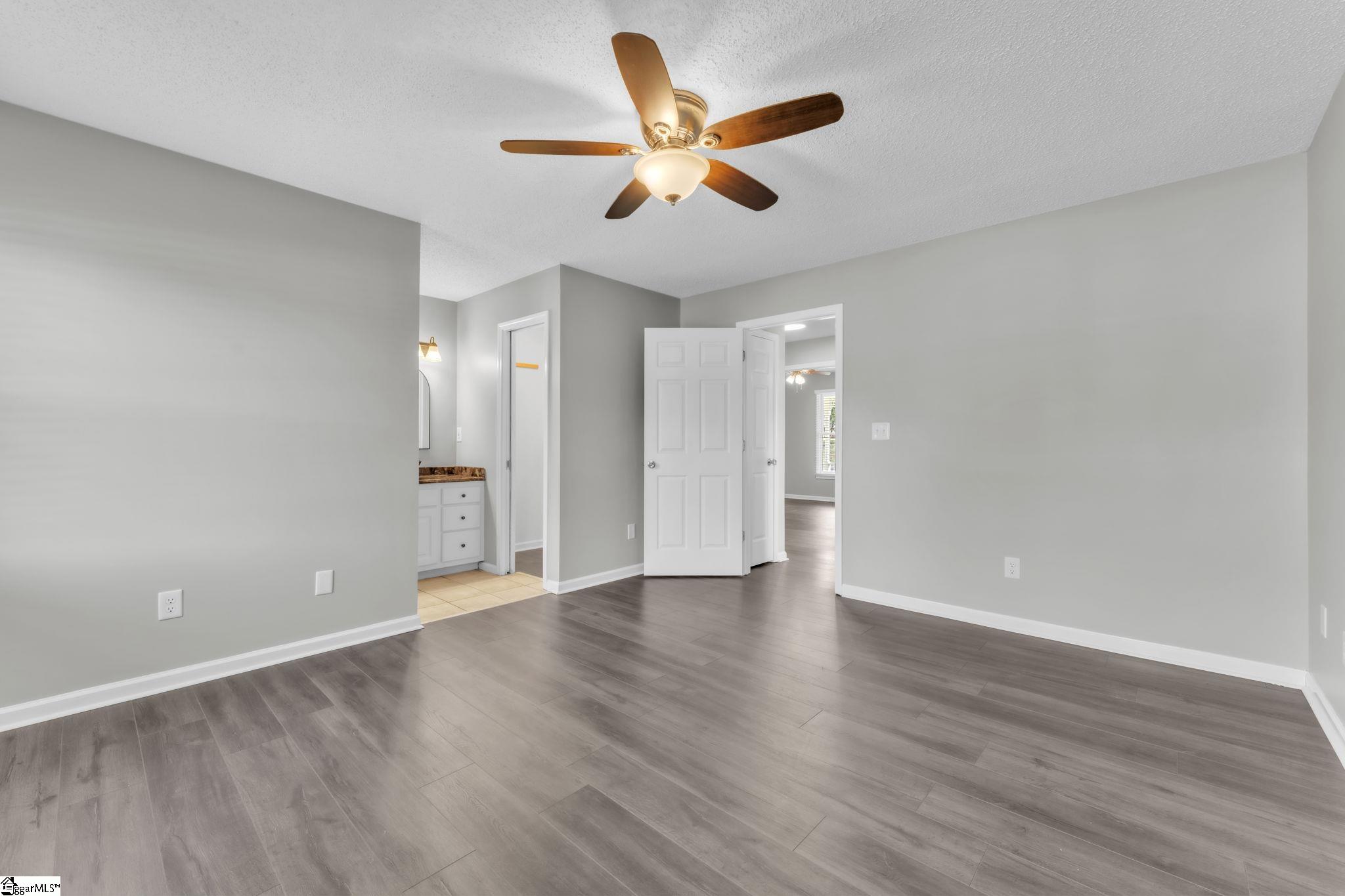 308 Fairwood Drive Property Photo 13