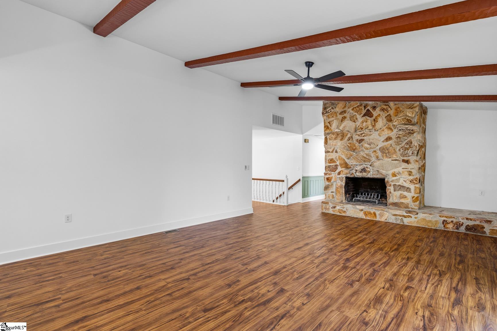 208 Williamsburg Road Property Photo 6