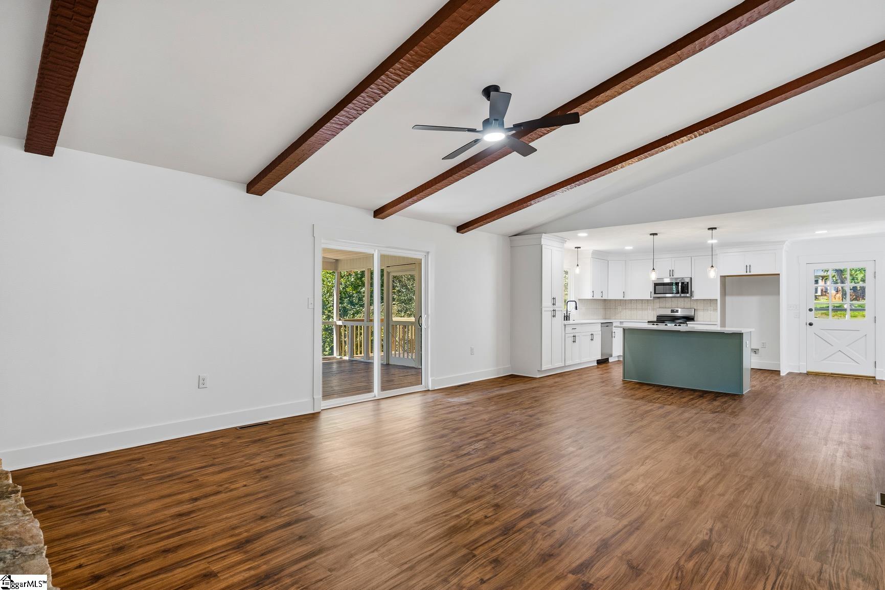 208 Williamsburg Road Property Photo 7