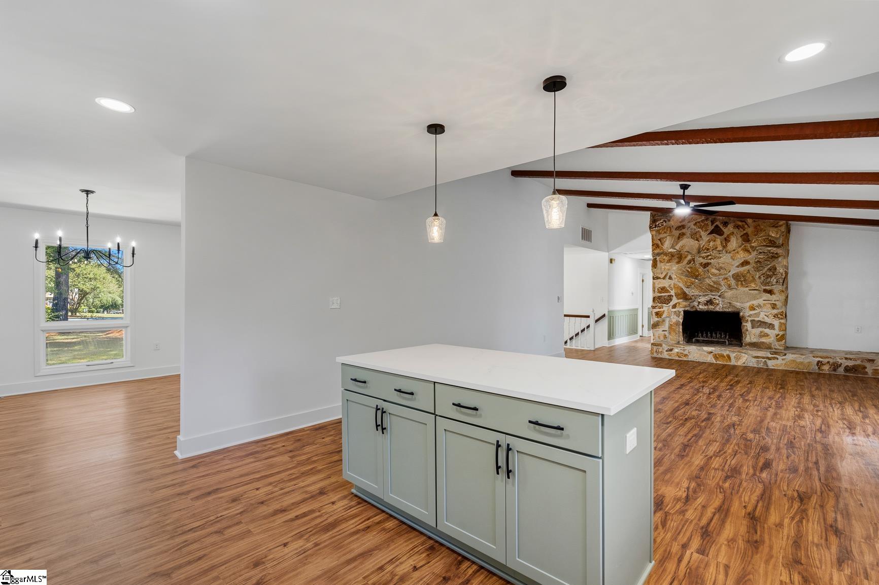 208 Williamsburg Road Property Photo 10