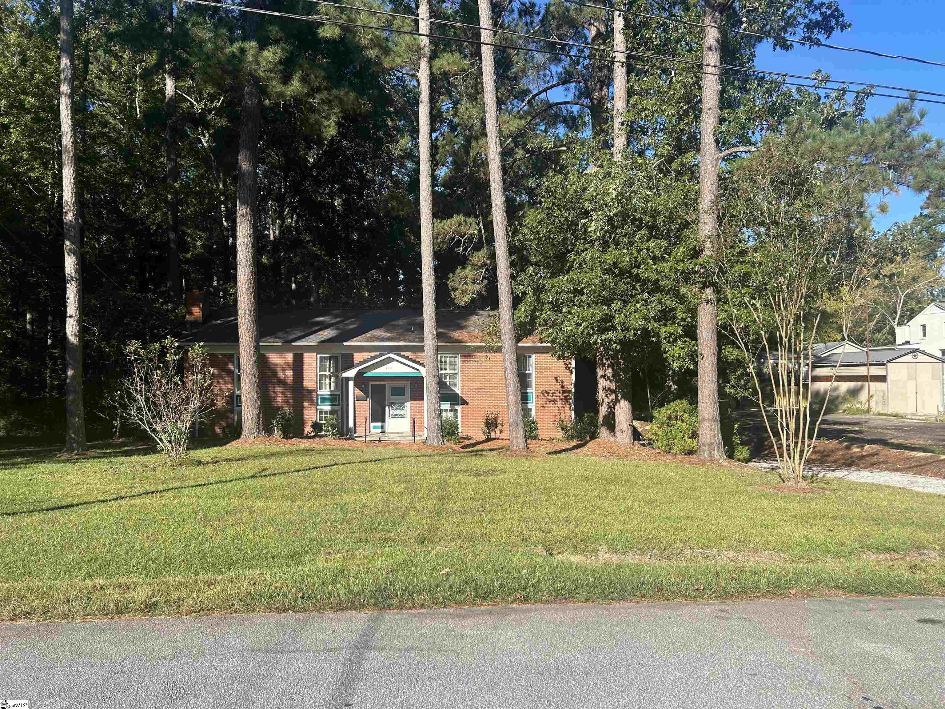 402 Chestnut Street Property Photo 2
