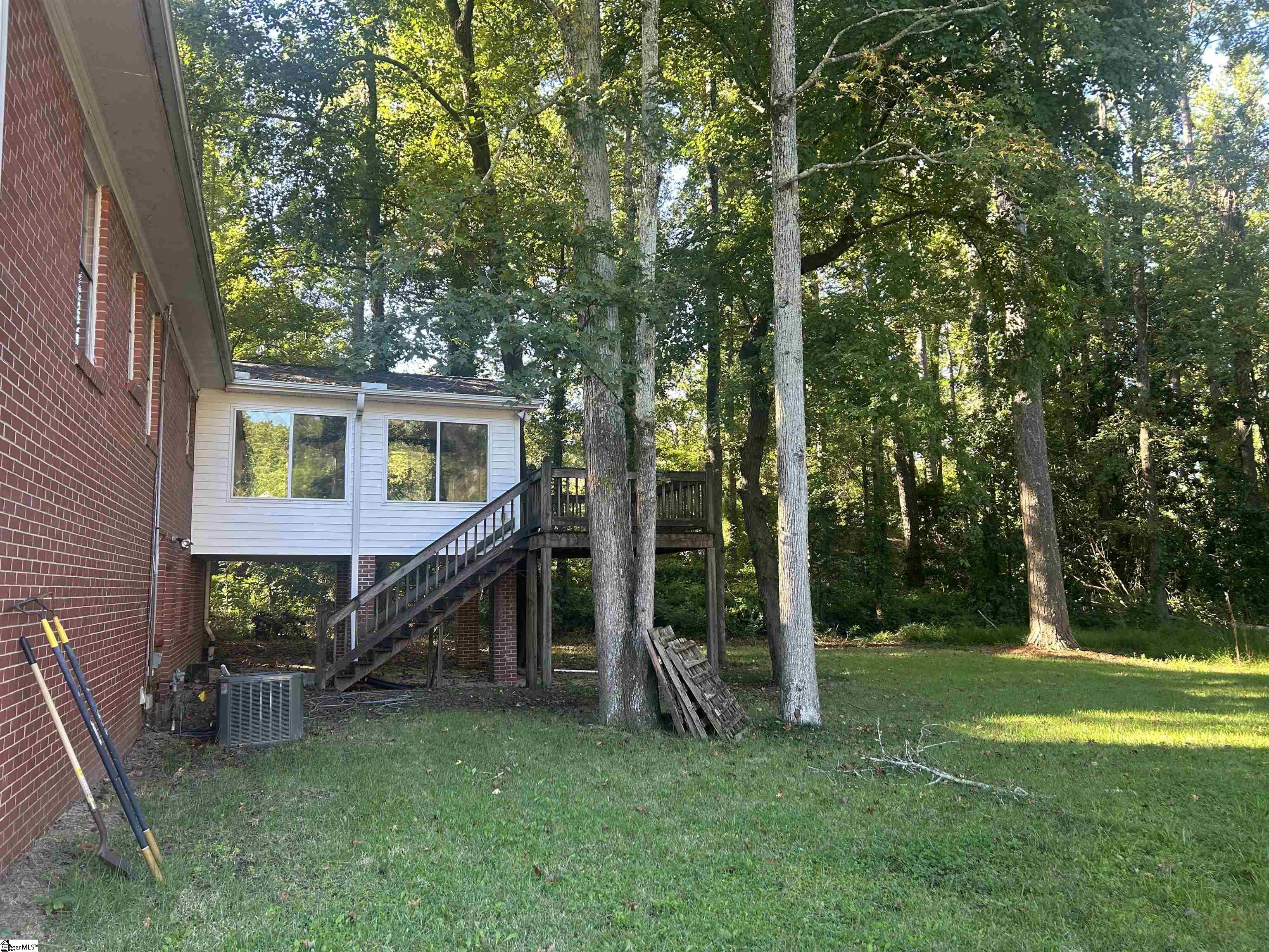 402 Chestnut Street Property Photo 7