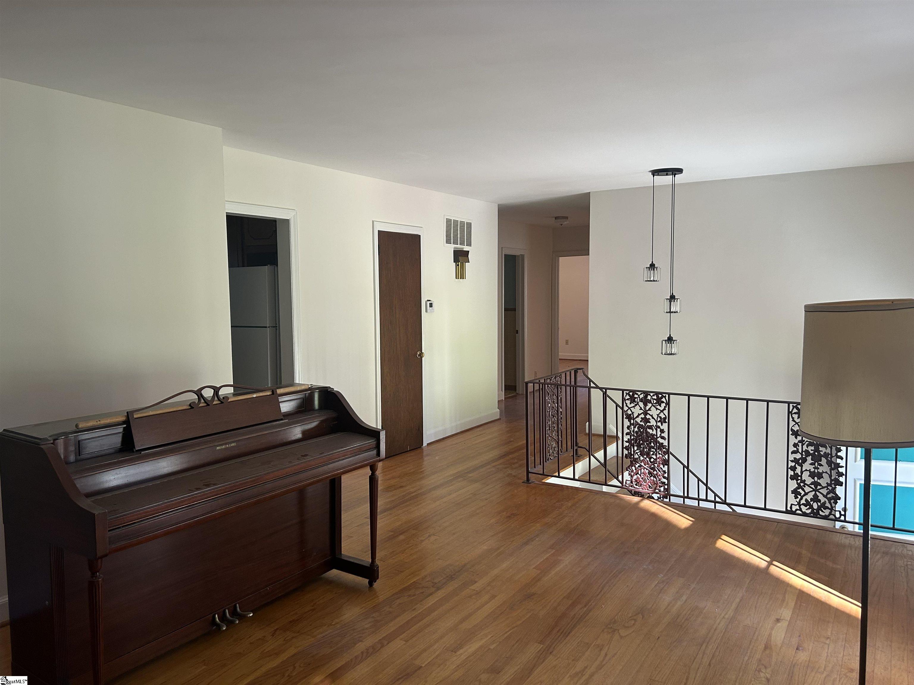 402 Chestnut Street Property Photo 11