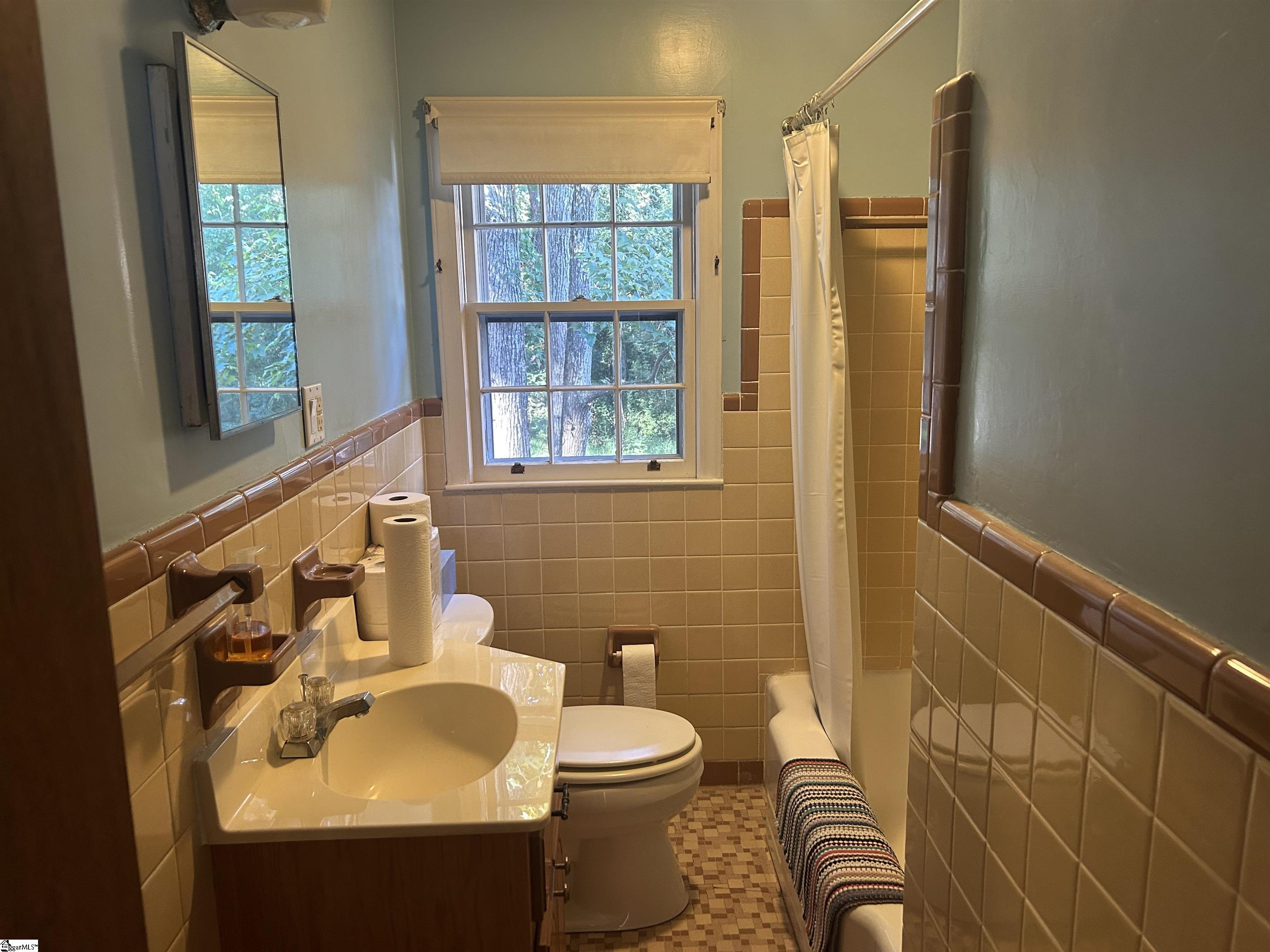 402 Chestnut Street Property Photo 25