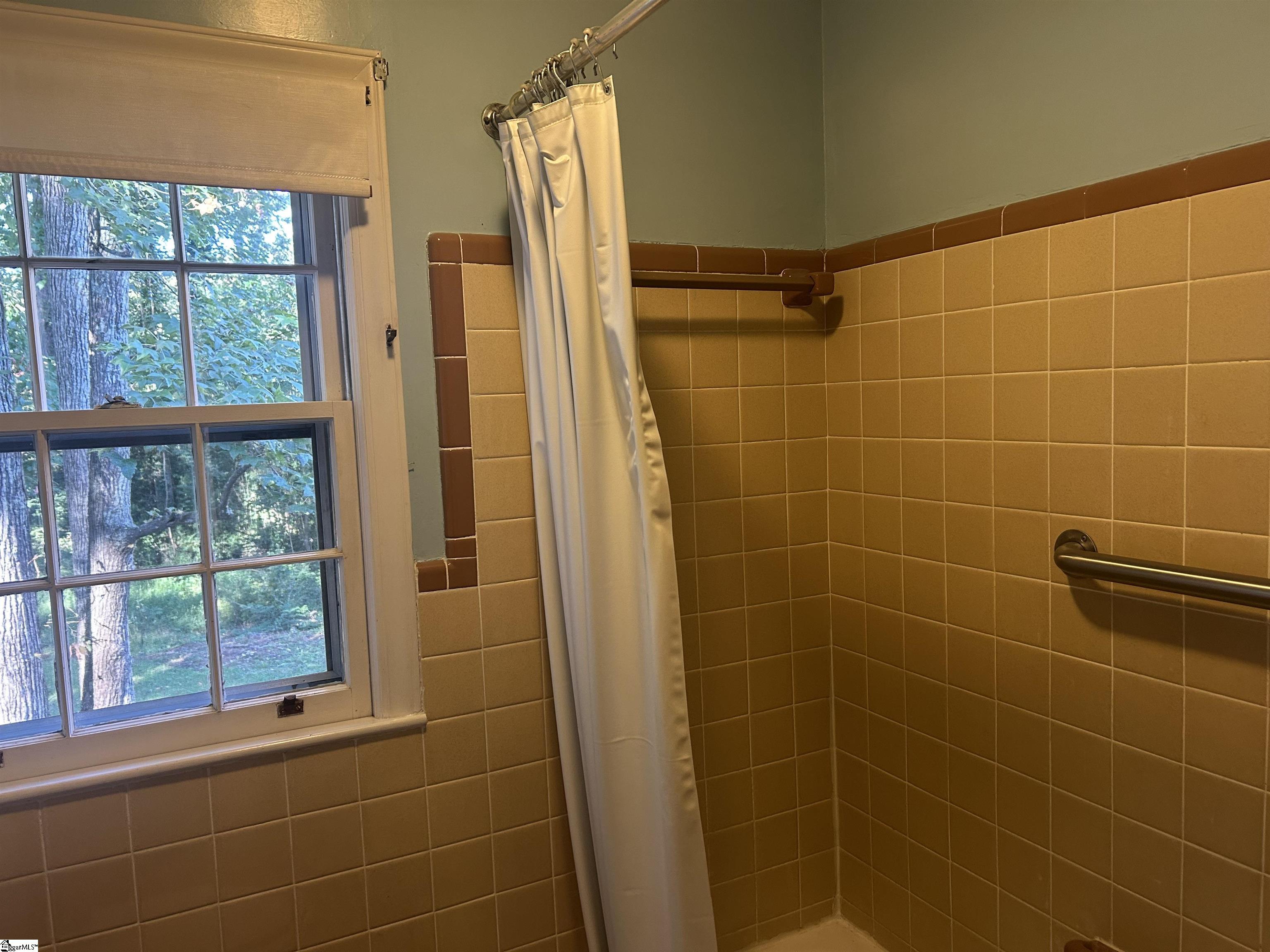 402 Chestnut Street Property Photo 26